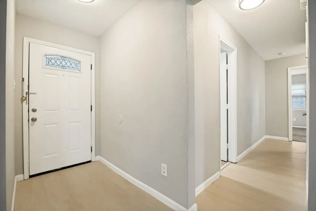 Single Family Residence For Sale in Dallas County , 2426 Whit Drive, Mesquite, Texas 75150, 3 Bedroom, 2 Bathroom, Garage spaces, 1,226 Sqft, built in 1964, mls#21336352, Real Estate Agent in Mesquite, Homes For Sale in Dallas county, Homes For Sale in Mesquite, Realtor in Mesquite Texas, Real Estate Brokerage Independent Realty Texas, Luminita Cordes Realtor