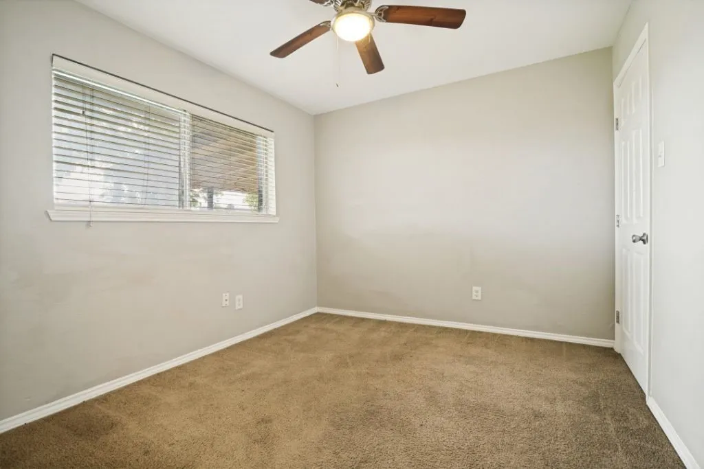 Single Family Residence For Sale in Dallas County , 2426 Whit Drive, Mesquite, Texas 75150, 3 Bedroom, 2 Bathroom, Garage spaces, 1,226 Sqft, built in 1964, mls#21336352, Real Estate Agent in Mesquite, Homes For Sale in Dallas county, Homes For Sale in Mesquite, Realtor in Mesquite Texas, Real Estate Brokerage Independent Realty Texas, Luminita Cordes Realtor