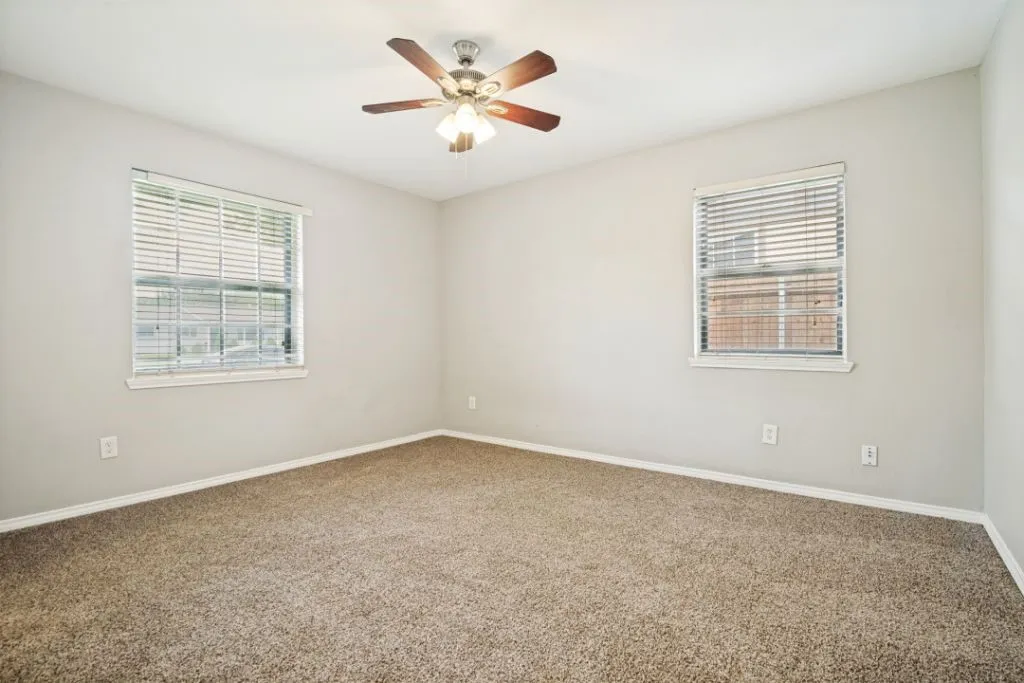 Single Family Residence For Sale in Dallas County , 2426 Whit Drive, Mesquite, Texas 75150, 3 Bedroom, 2 Bathroom, Garage spaces, 1,226 Sqft, built in 1964, mls#21336352, Real Estate Agent in Mesquite, Homes For Sale in Dallas county, Homes For Sale in Mesquite, Realtor in Mesquite Texas, Real Estate Brokerage Independent Realty Texas, Luminita Cordes Realtor