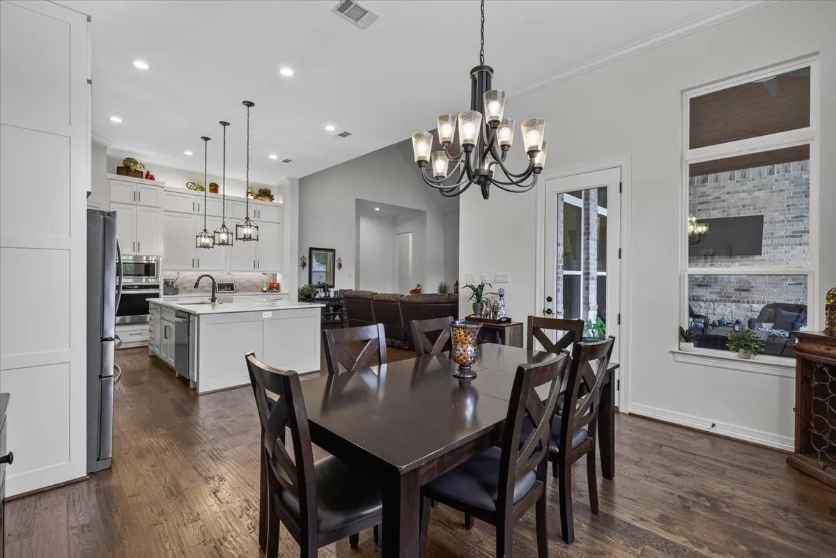 Single Family Residence For Sale in Henderson County , 181 Colonial Drive, Mabank, Texas 75156, 4 Bedroom, 4 Bathroom, 2 Garage spaces, 2,739 Sqft, built in 2022, mls#21336444, Real Estate Agent in Mabank, Homes For Sale in Henderson county, Homes For Sale in Mabank, Realtor in Mabank Texas, Real Estate Brokerage Independent Realty Texas, Luminita Cordes Realtor