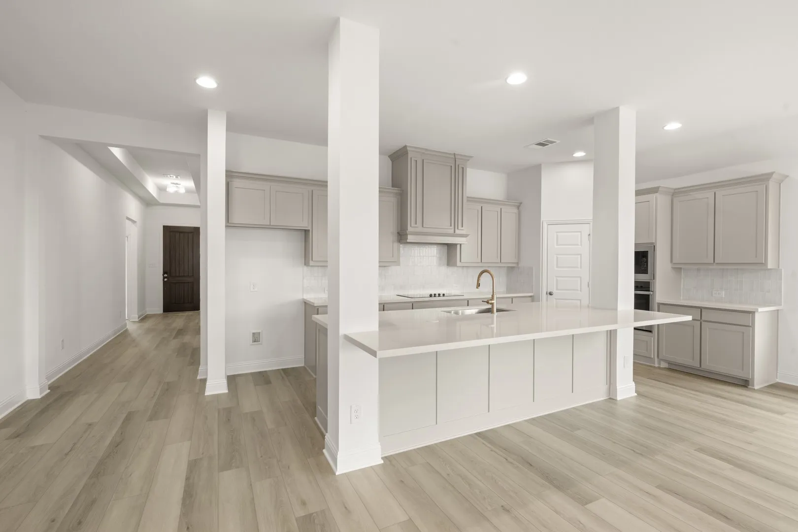 121 Trinity- Kitchen-1