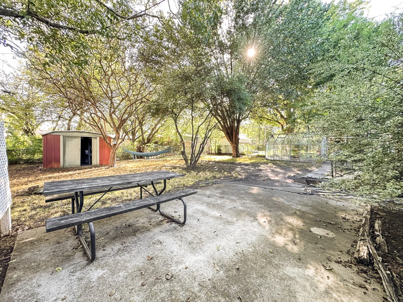 Single Family Residence For Rent in Dallas County , 3226 San Medina Avenue, Dallas, Texas 75228, 3 Bedroom, 2 Bathroom, 1 Garage spaces, 1,208 Sqft, built in 1954, mls#21309568, Real Estate Agent in Dallas, Homes For Rent in Dallas county, Homes For Rent in Dallas, Realtor in Dallas Texas, Real Estate Brokerage Independent Realty Texas, Luminita Cordes Realtor