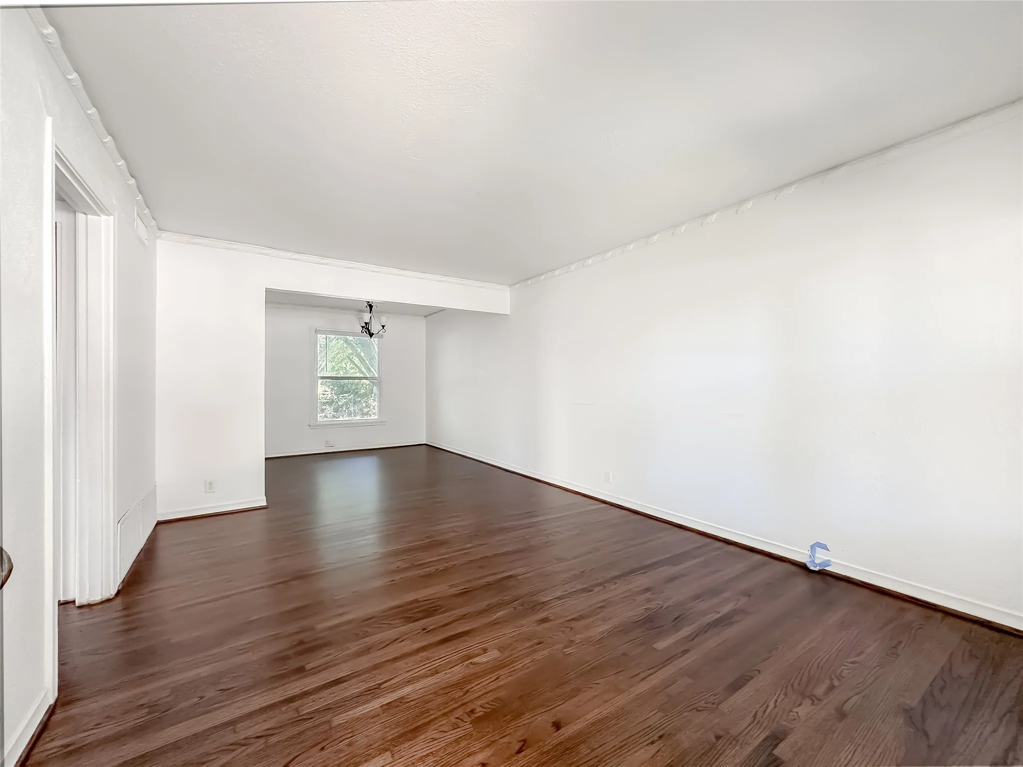 Single Family Residence For Rent in Dallas County , 3226 San Medina Avenue, Dallas, Texas 75228, 3 Bedroom, 2 Bathroom, 1 Garage spaces, 1,208 Sqft, built in 1954, mls#21309568, Real Estate Agent in Dallas, Homes For Rent in Dallas county, Homes For Rent in Dallas, Realtor in Dallas Texas, Real Estate Brokerage Independent Realty Texas, Luminita Cordes Realtor