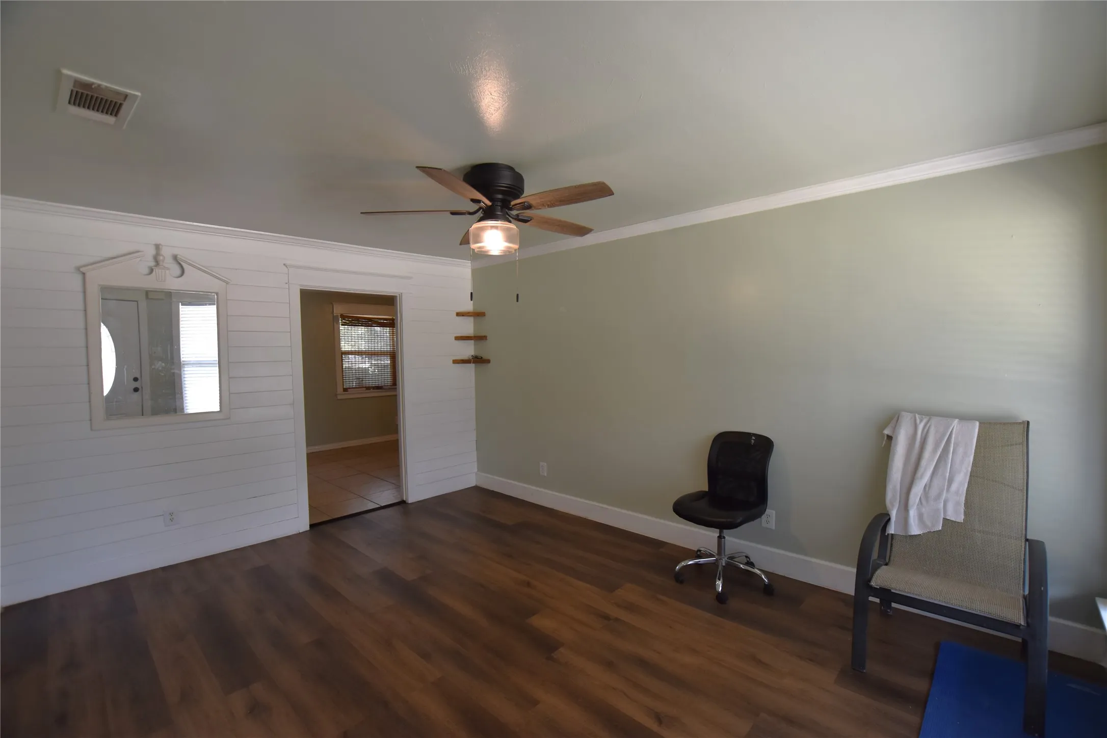 Single Family Residence For Sale in Dallas County , 1718 Summit Street, Mesquite, Texas 75149, 3 Bedroom, 2 Bathroom, 1 Garage spaces, 1,216 Sqft, built in 1959, mls#21336418, Real Estate Agent in Mesquite, Homes For Sale in Dallas county, Homes For Sale in Mesquite, Realtor in Mesquite Texas, Real Estate Brokerage Independent Realty Texas, Luminita Cordes Realtor