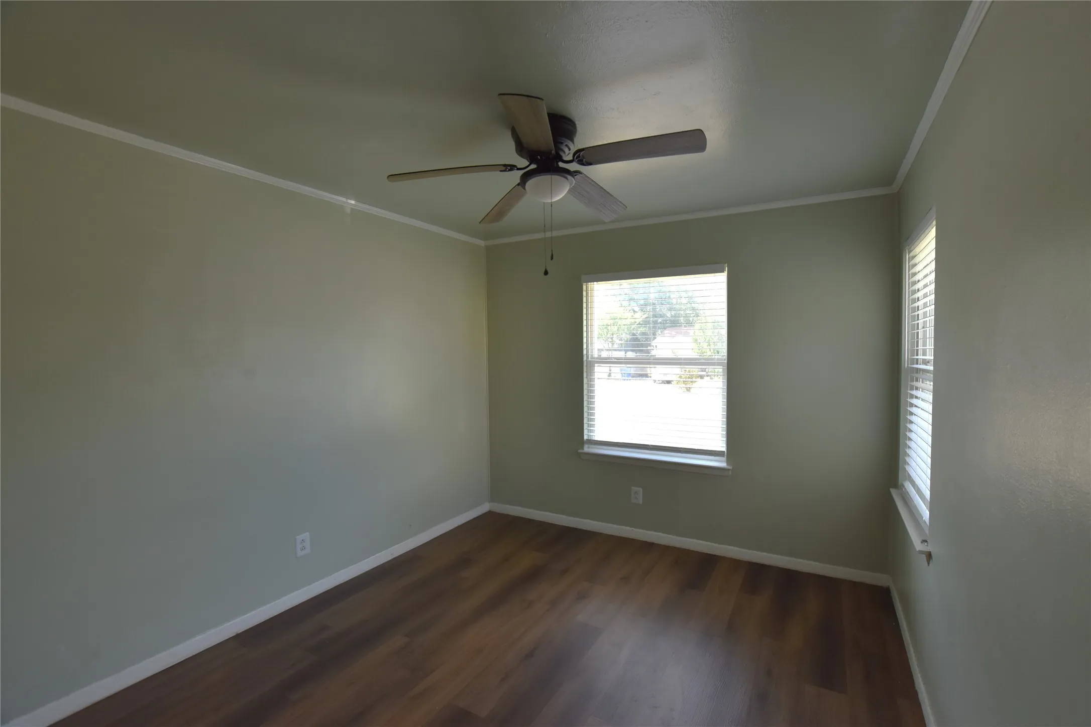 Single Family Residence For Sale in Dallas County , 1718 Summit Street, Mesquite, Texas 75149, 3 Bedroom, 2 Bathroom, 1 Garage spaces, 1,216 Sqft, built in 1959, mls#21336418, Real Estate Agent in Mesquite, Homes For Sale in Dallas county, Homes For Sale in Mesquite, Realtor in Mesquite Texas, Real Estate Brokerage Independent Realty Texas, Luminita Cordes Realtor
