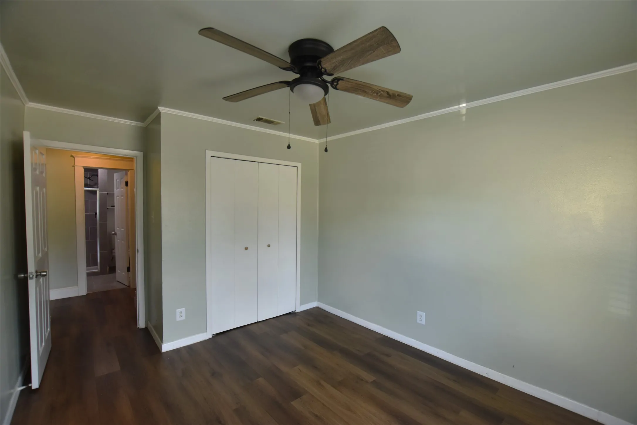 Single Family Residence For Sale in Dallas County , 1718 Summit Street, Mesquite, Texas 75149, 3 Bedroom, 2 Bathroom, 1 Garage spaces, 1,216 Sqft, built in 1959, mls#21336418, Real Estate Agent in Mesquite, Homes For Sale in Dallas county, Homes For Sale in Mesquite, Realtor in Mesquite Texas, Real Estate Brokerage Independent Realty Texas, Luminita Cordes Realtor