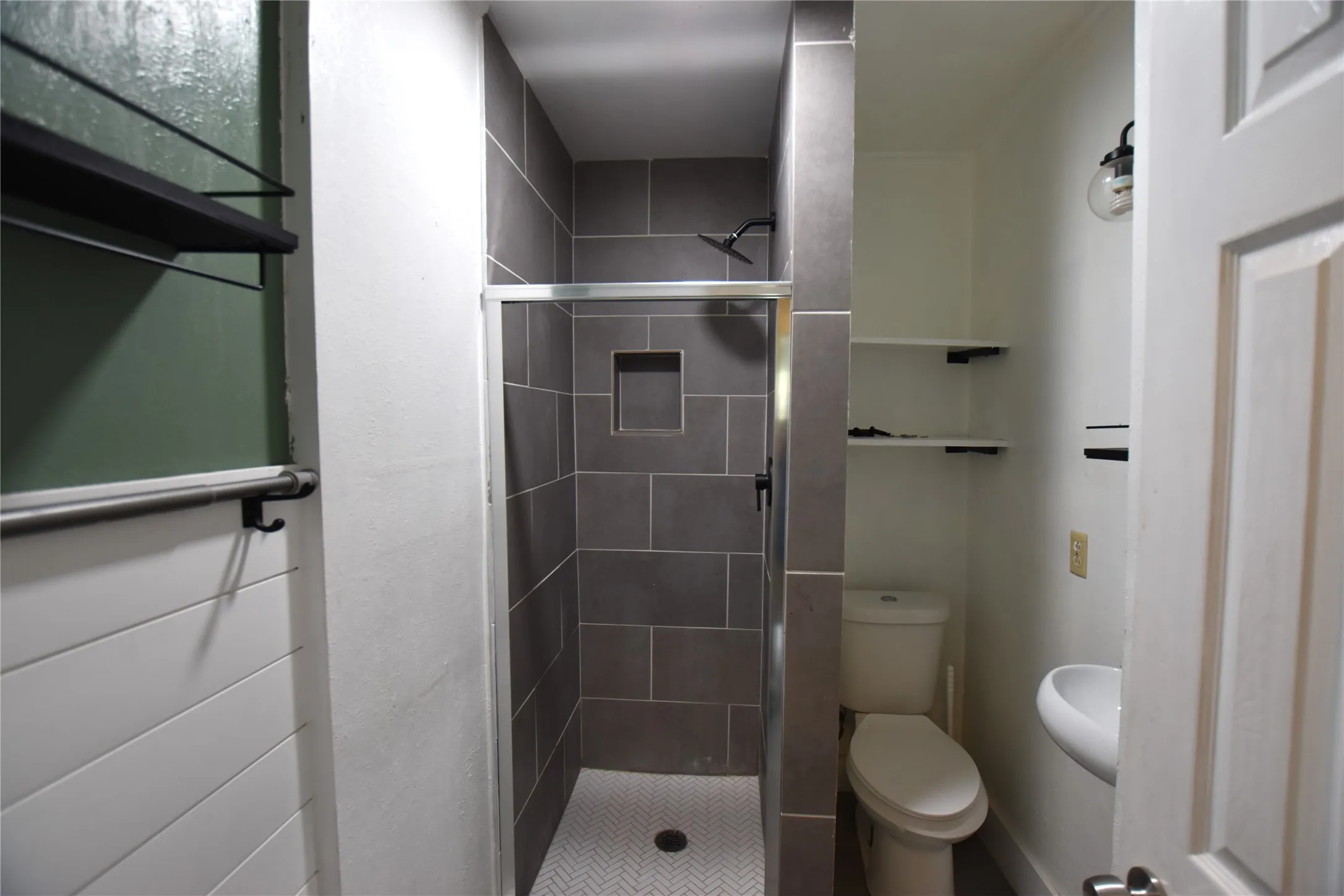 Single Family Residence For Sale in Dallas County , 1718 Summit Street, Mesquite, Texas 75149, 3 Bedroom, 2 Bathroom, 1 Garage spaces, 1,216 Sqft, built in 1959, mls#21336418, Real Estate Agent in Mesquite, Homes For Sale in Dallas county, Homes For Sale in Mesquite, Realtor in Mesquite Texas, Real Estate Brokerage Independent Realty Texas, Luminita Cordes Realtor
