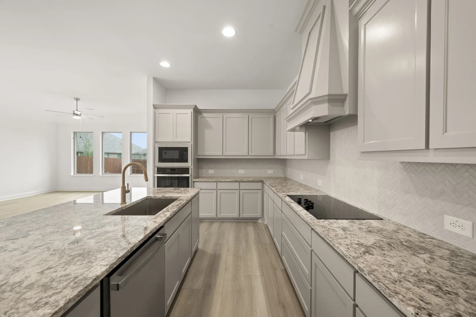 128 Trinity- Kitchen-4