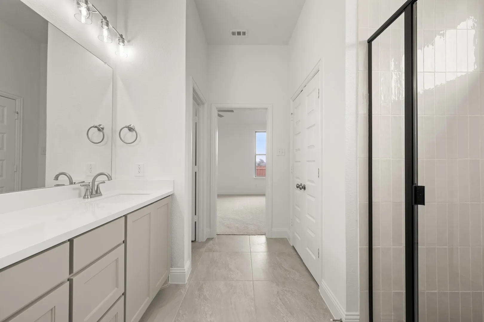 128 Trinity- Primary Suite-5