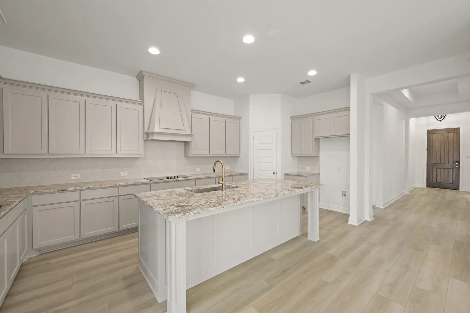 128 Trinity- Kitchen-2