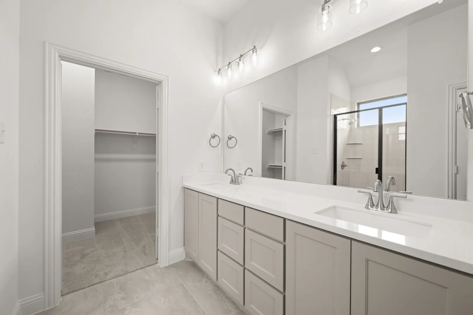 128 Trinity- Primary Suite-3