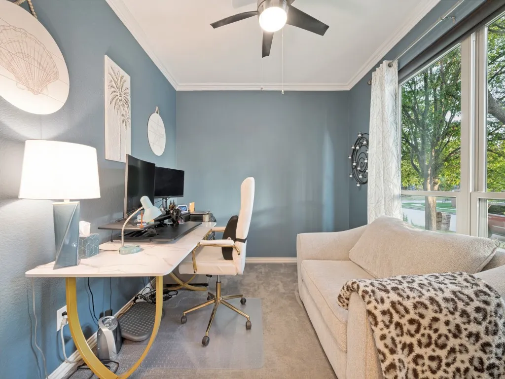 Single Family Residence For Sale in Denton County , 11852 Blackhawk Drive, Frisco, Texas 75033, 4 Bedroom, 3 Bathroom, 2 Garage spaces, 2,631 Sqft, built in 2003, mls#21326687, Real Estate Agent in Frisco, Homes For Sale in Denton county, Homes For Sale in Frisco, Realtor in Frisco Texas, Real Estate Brokerage Independent Realty Texas, Luminita Cordes Realtor