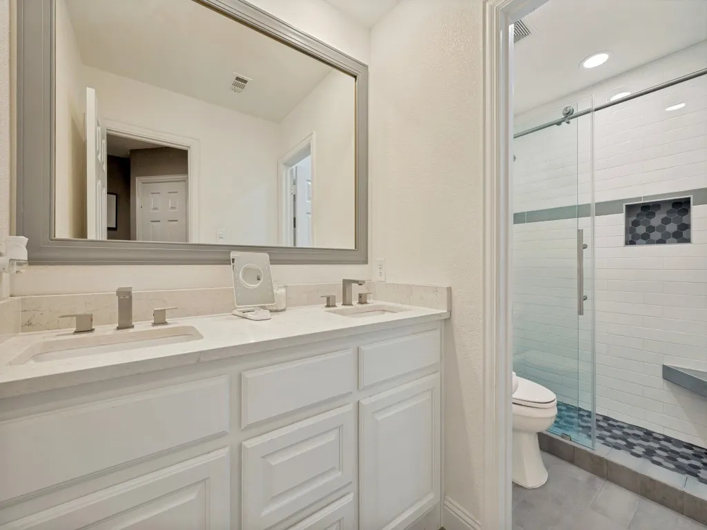 Single Family Residence For Sale in Denton County , 11852 Blackhawk Drive, Frisco, Texas 75033, 4 Bedroom, 3 Bathroom, 2 Garage spaces, 2,631 Sqft, built in 2003, mls#21326687, Real Estate Agent in Frisco, Homes For Sale in Denton county, Homes For Sale in Frisco, Realtor in Frisco Texas, Real Estate Brokerage Independent Realty Texas, Luminita Cordes Realtor