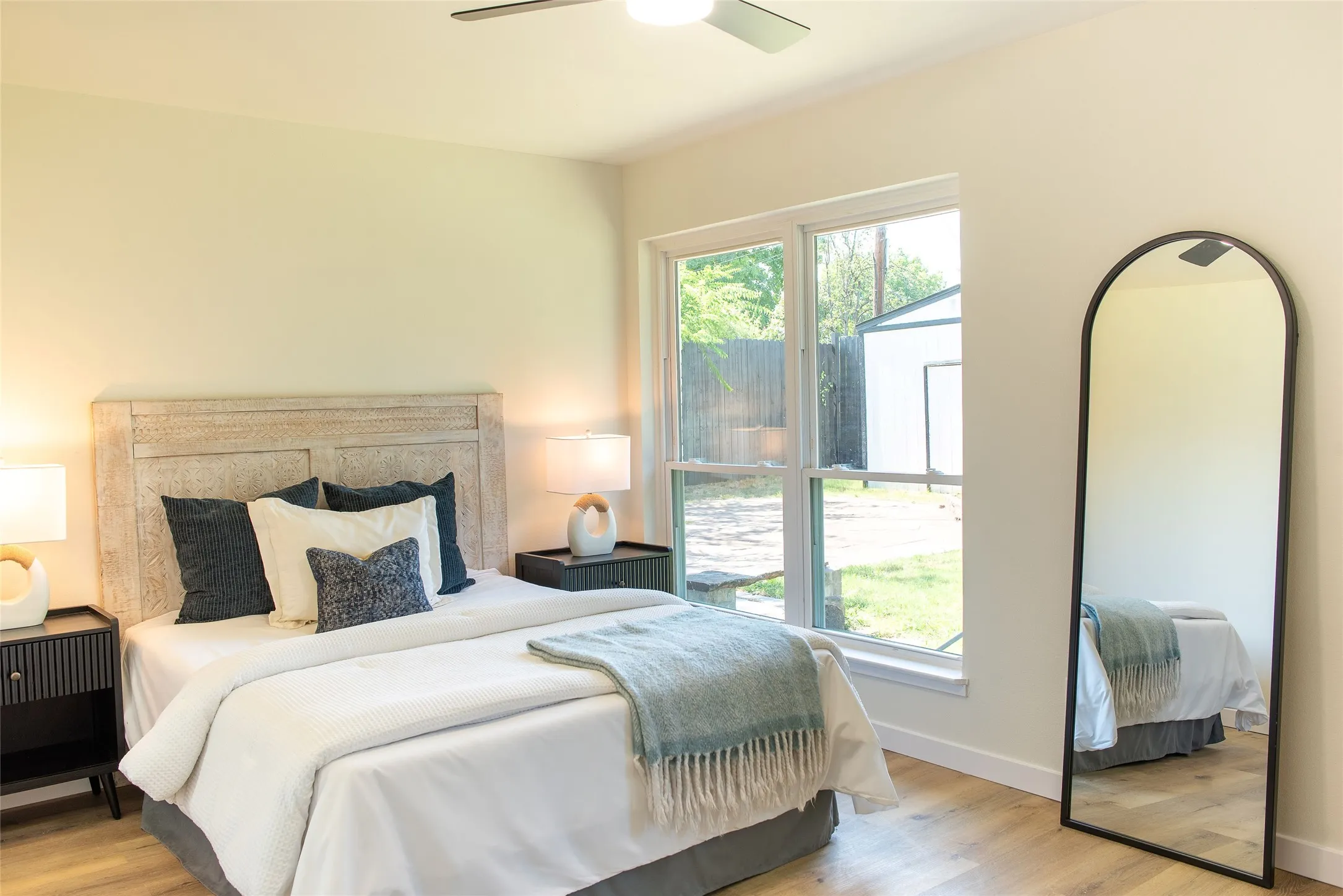 Single Family Residence For Sale in Dallas County , 1224 Dearborn Drive, Richardson, Texas 75080, 3 Bedroom, 3 Bathroom, 1 Garage spaces, 1,511 Sqft, built in 1959, mls#21332102, Real Estate Agent in Richardson, Homes For Sale in Dallas county, Homes For Sale in Richardson, Realtor in Richardson Texas, Real Estate Brokerage Independent Realty Texas, Luminita Cordes Realtor
