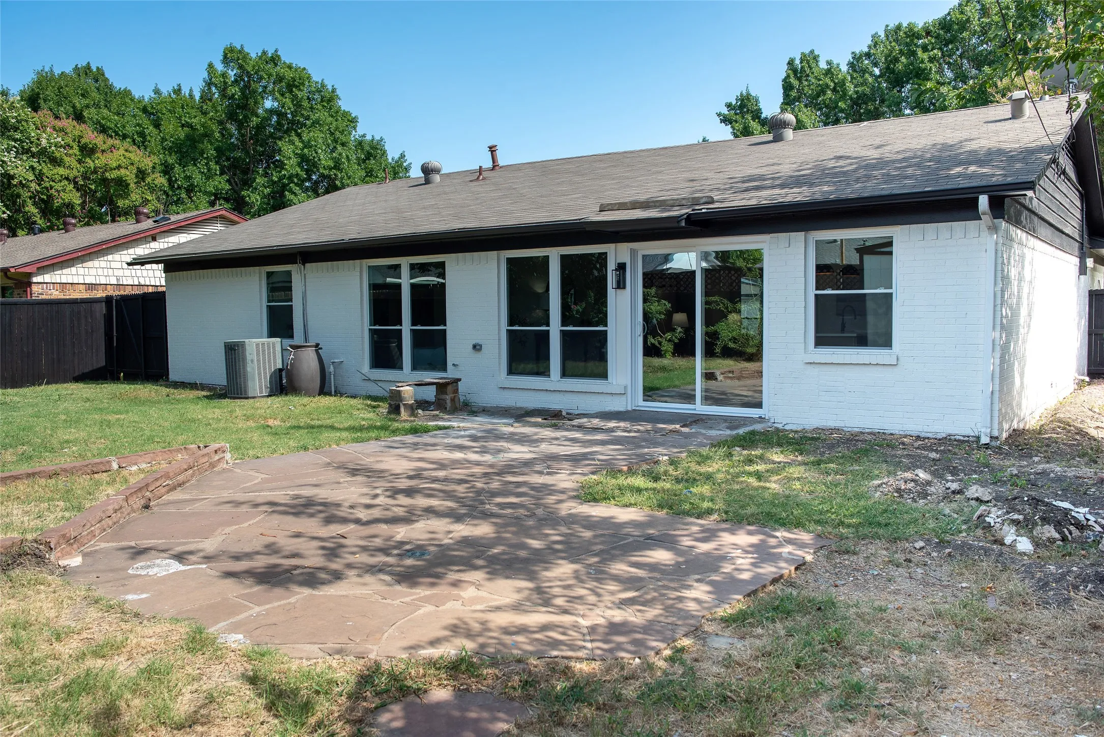 Single Family Residence For Sale in Dallas County , 1224 Dearborn Drive, Richardson, Texas 75080, 3 Bedroom, 3 Bathroom, 1 Garage spaces, 1,511 Sqft, built in 1959, mls#21332102, Real Estate Agent in Richardson, Homes For Sale in Dallas county, Homes For Sale in Richardson, Realtor in Richardson Texas, Real Estate Brokerage Independent Realty Texas, Luminita Cordes Realtor