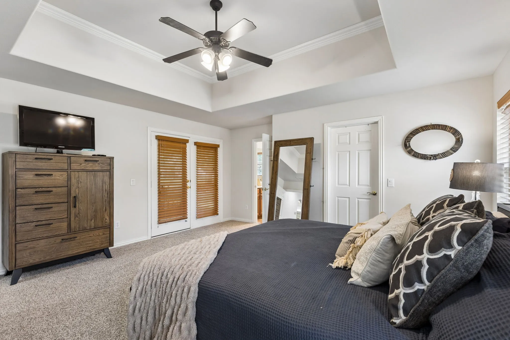 Single Family Residence For Sale in Denton County , 9600 Applewood Trail, Denton, Texas 76207, 3 Bedroom, 2 Bathroom, 2 Garage spaces, 1,535 Sqft, built in 2005, mls#21334101, Real Estate Agent in Denton, Homes For Sale in Denton county, Homes For Sale in Denton, Realtor in Denton Texas, Real Estate Brokerage Independent Realty Texas, Luminita Cordes Realtor
