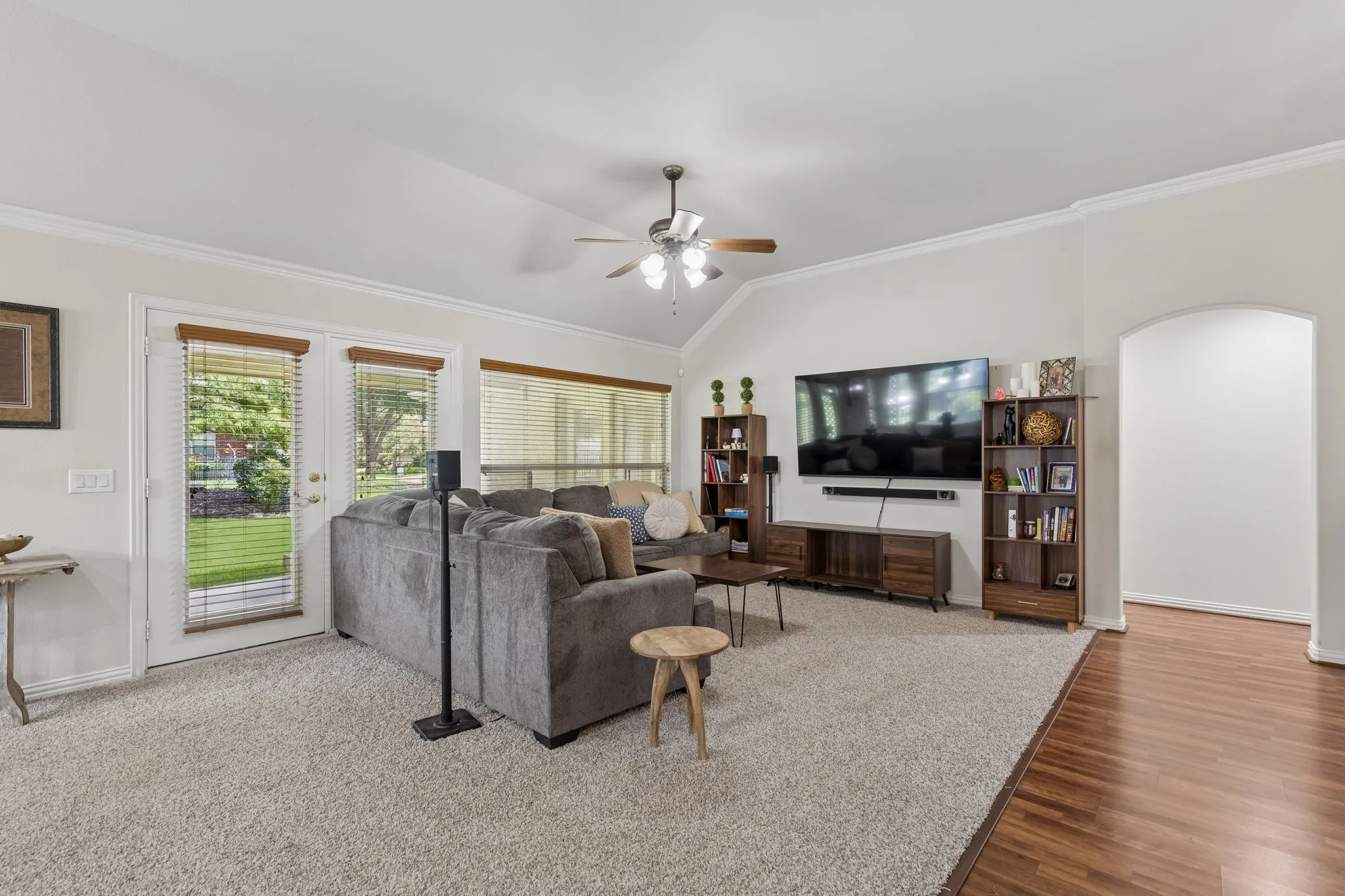 Single Family Residence For Sale in Denton County , 9600 Applewood Trail, Denton, Texas 76207, 3 Bedroom, 2 Bathroom, 2 Garage spaces, 1,535 Sqft, built in 2005, mls#21334101, Real Estate Agent in Denton, Homes For Sale in Denton county, Homes For Sale in Denton, Realtor in Denton Texas, Real Estate Brokerage Independent Realty Texas, Luminita Cordes Realtor