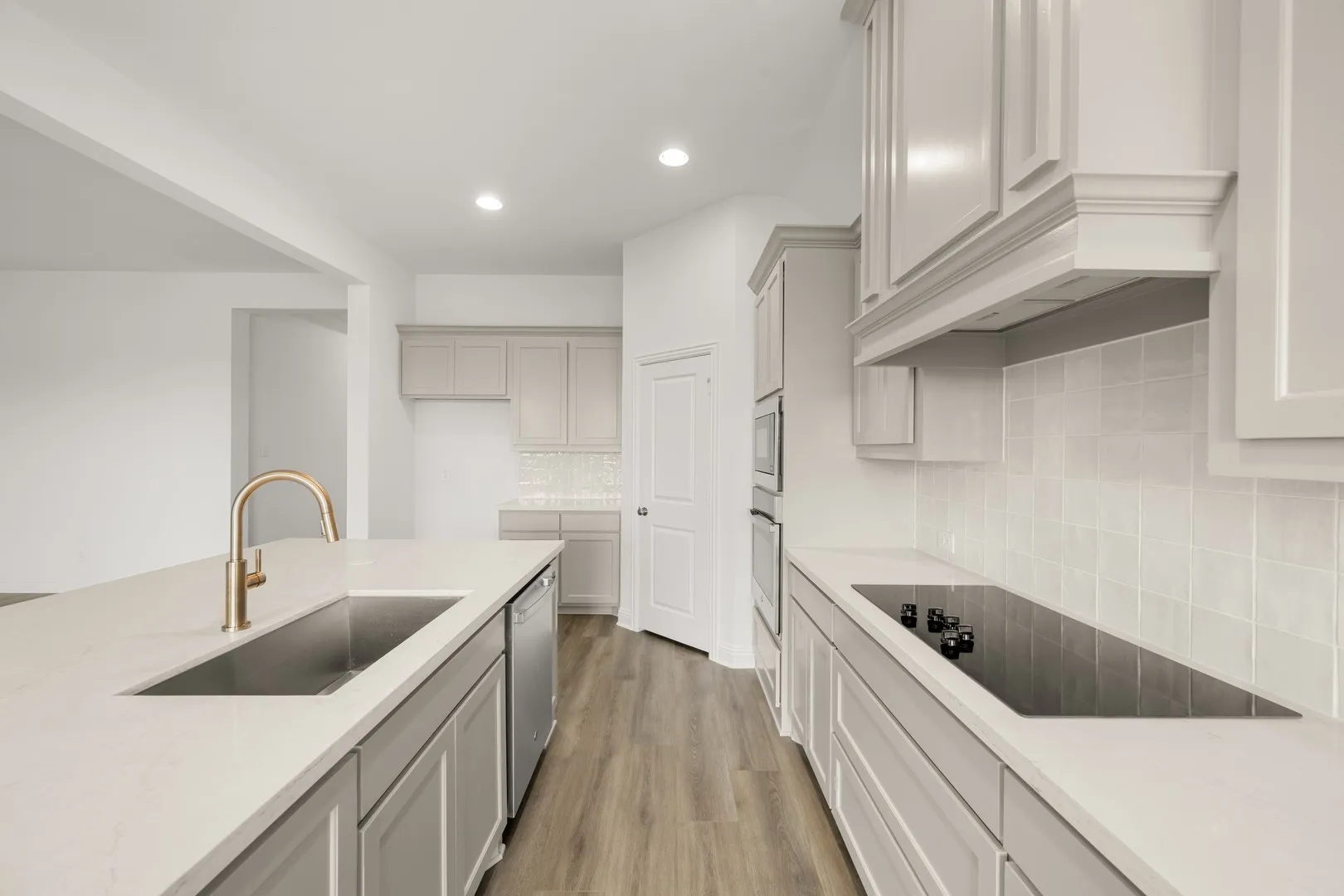 144 Trinity- Kitchen-3