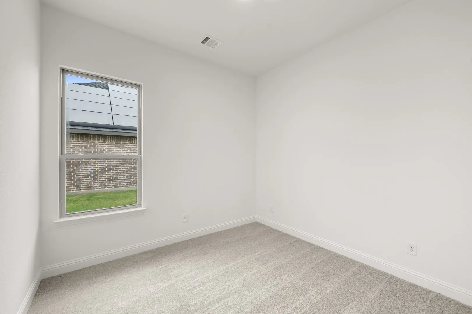 144 Trinity- Bedroom-2
