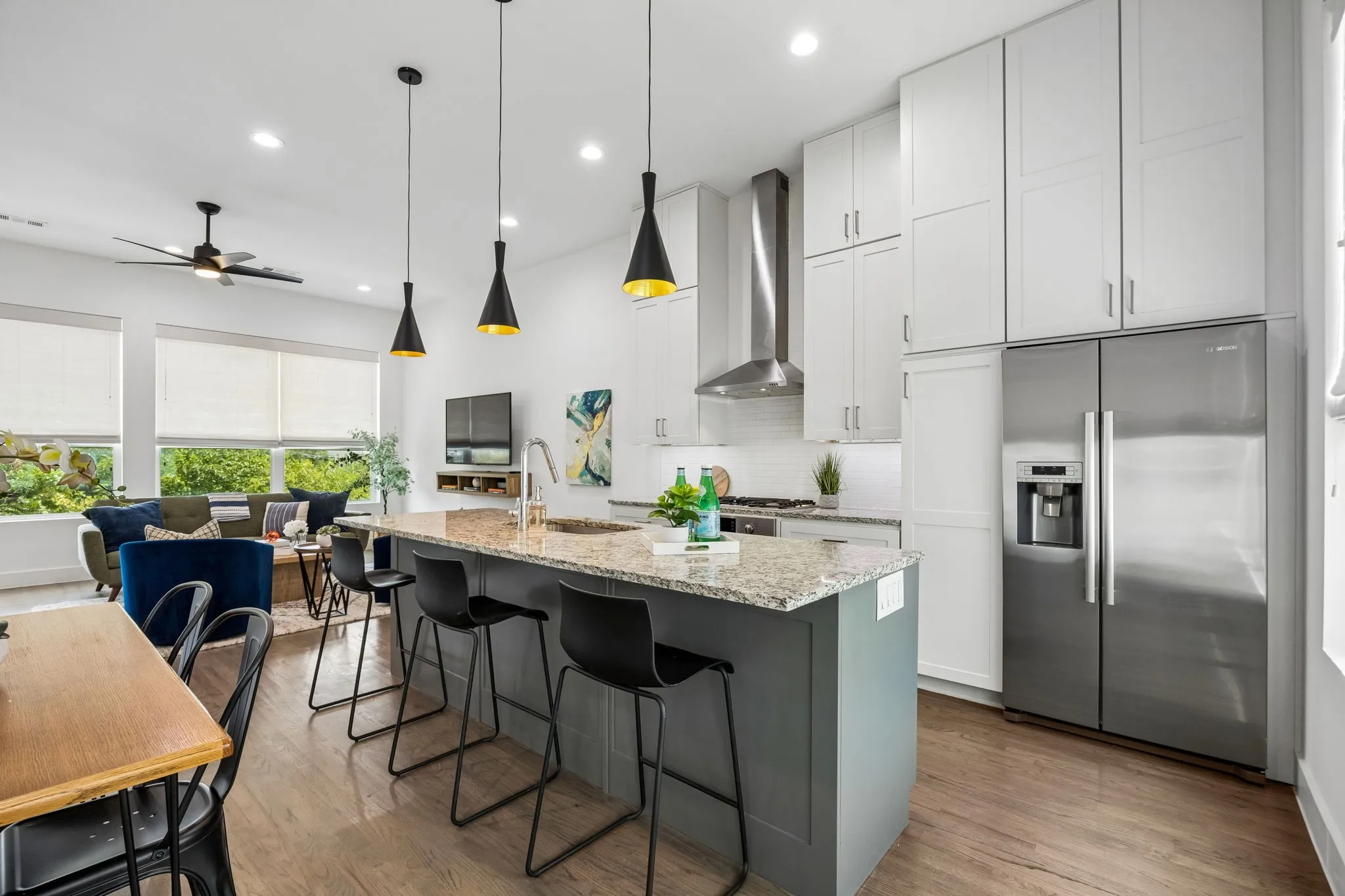 Condominium For Sale in Dallas County , 5811 Lindell Avenue 102, Dallas, Texas 75206, 2 Bedroom, 3 Bathroom, 2 Garage spaces, 1,463 Sqft, built in 2018, mls#21335950, Real Estate Agent in Dallas, Homes For Sale in Dallas county, Homes For Sale in Dallas, Realtor in Dallas Texas, Real Estate Brokerage Independent Realty Texas, Luminita Cordes Realtor