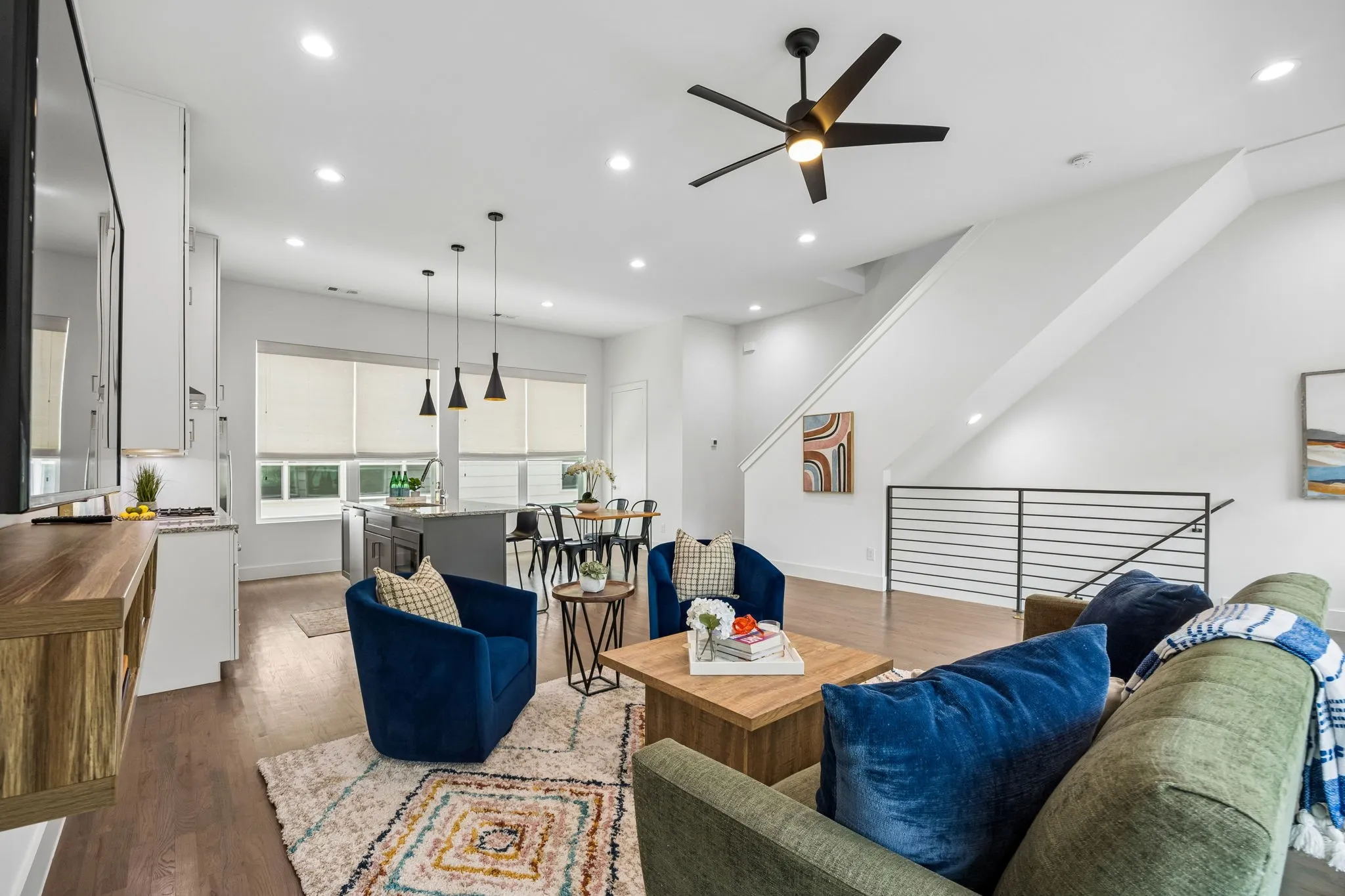 Condominium For Sale in Dallas County , 5811 Lindell Avenue 102, Dallas, Texas 75206, 2 Bedroom, 3 Bathroom, 2 Garage spaces, 1,463 Sqft, built in 2018, mls#21335950, Real Estate Agent in Dallas, Homes For Sale in Dallas county, Homes For Sale in Dallas, Realtor in Dallas Texas, Real Estate Brokerage Independent Realty Texas, Luminita Cordes Realtor
