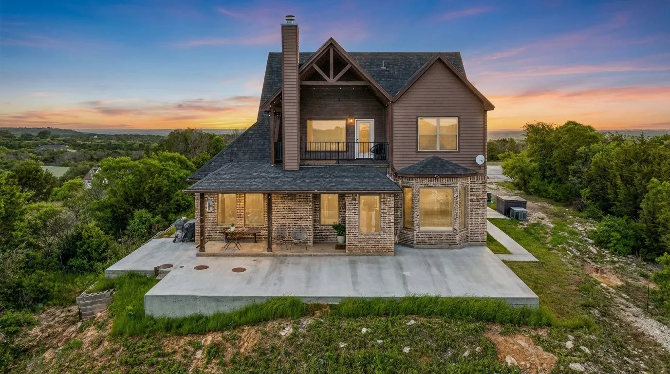 Single Family Residence For Sale in Erath County , 2350 Lakeside Drive, Bluff Dale, Texas 76433, 3 Bedroom, 3 Bathroom, 2 Garage spaces, 2,742 Sqft, built in 2020, mls#21336619, Real Estate Agent in Bluff Dale, Homes For Sale in Erath county, Homes For Sale in Bluff Dale, Realtor in Bluff Dale Texas, Real Estate Brokerage Independent Realty Texas, Luminita Cordes Realtor