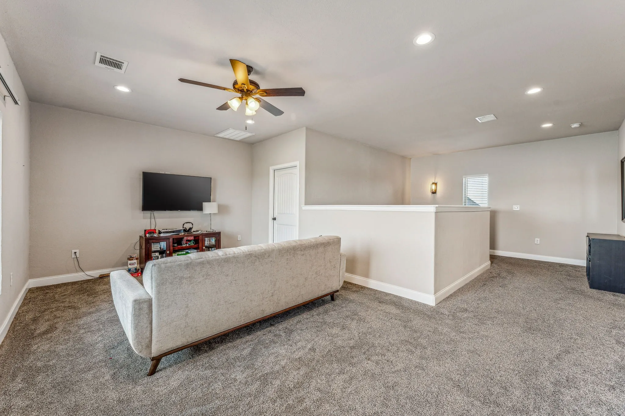 Single Family Residence For Sale in Erath County , 2350 Lakeside Drive, Bluff Dale, Texas 76433, 3 Bedroom, 3 Bathroom, 2 Garage spaces, 2,742 Sqft, built in 2020, mls#21336619, Real Estate Agent in Bluff Dale, Homes For Sale in Erath county, Homes For Sale in Bluff Dale, Realtor in Bluff Dale Texas, Real Estate Brokerage Independent Realty Texas, Luminita Cordes Realtor
