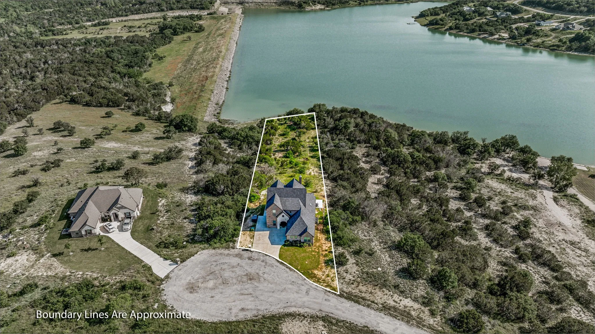 Single Family Residence For Sale in Erath County , 2350 Lakeside Drive, Bluff Dale, Texas 76433, 3 Bedroom, 3 Bathroom, 2 Garage spaces, 2,742 Sqft, built in 2020, mls#21336619, Real Estate Agent in Bluff Dale, Homes For Sale in Erath county, Homes For Sale in Bluff Dale, Realtor in Bluff Dale Texas, Real Estate Brokerage Independent Realty Texas, Luminita Cordes Realtor