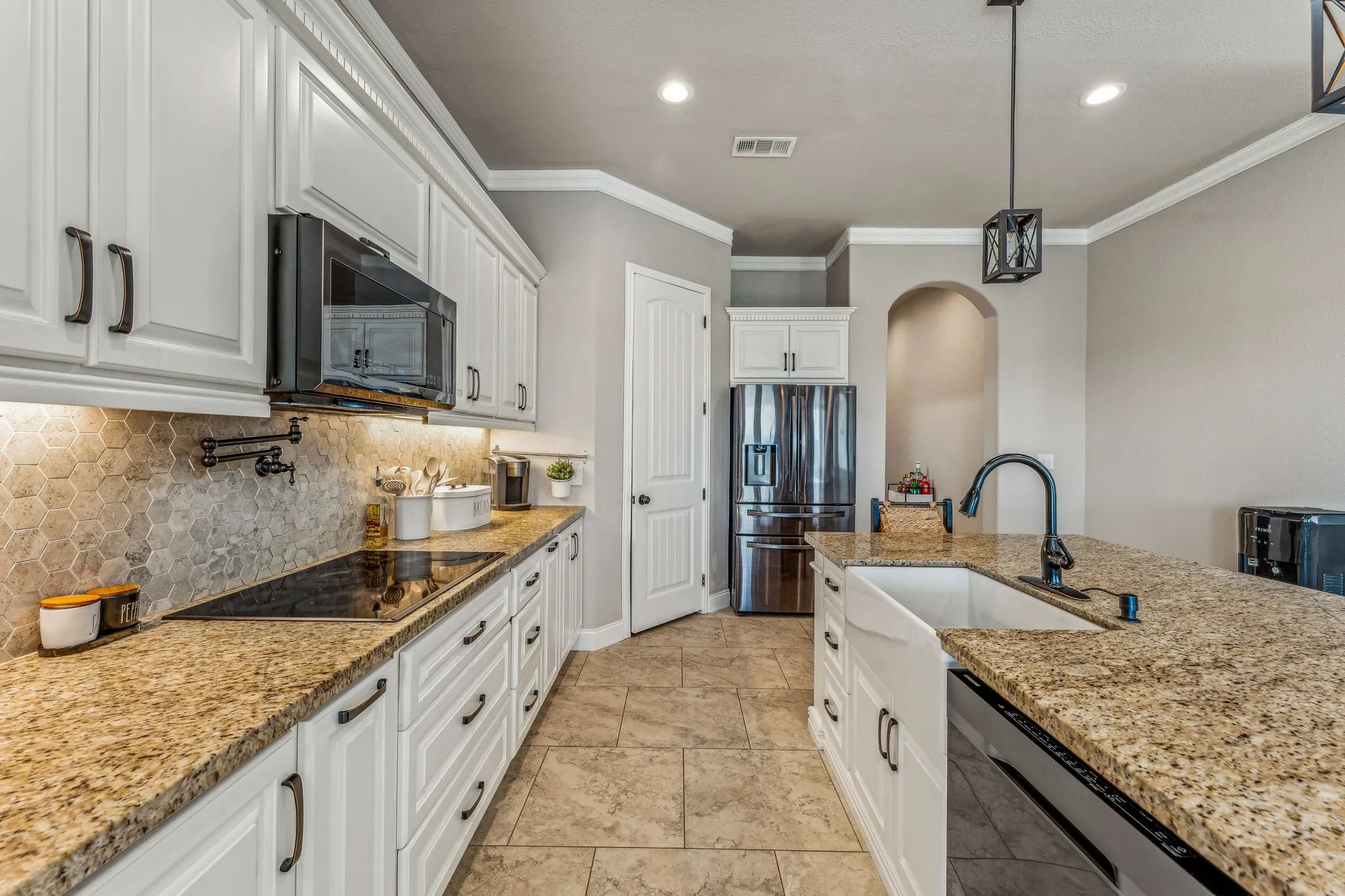 Single Family Residence For Sale in Erath County , 2350 Lakeside Drive, Bluff Dale, Texas 76433, 3 Bedroom, 3 Bathroom, 2 Garage spaces, 2,742 Sqft, built in 2020, mls#21336619, Real Estate Agent in Bluff Dale, Homes For Sale in Erath county, Homes For Sale in Bluff Dale, Realtor in Bluff Dale Texas, Real Estate Brokerage Independent Realty Texas, Luminita Cordes Realtor