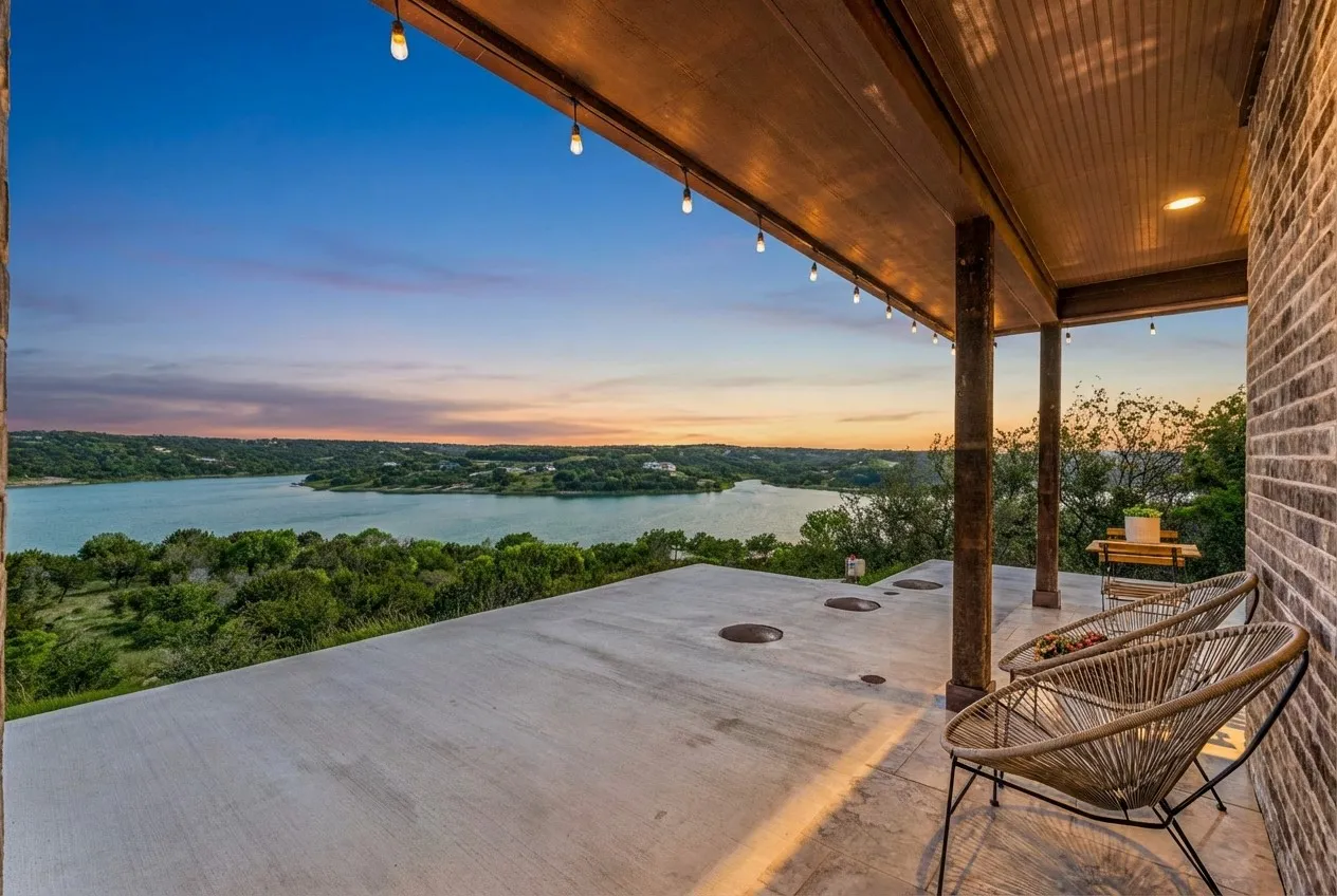 Single Family Residence For Sale in Erath County , 2350 Lakeside Drive, Bluff Dale, Texas 76433, 3 Bedroom, 3 Bathroom, 2 Garage spaces, 2,742 Sqft, built in 2020, mls#21336619, Real Estate Agent in Bluff Dale, Homes For Sale in Erath county, Homes For Sale in Bluff Dale, Realtor in Bluff Dale Texas, Real Estate Brokerage Independent Realty Texas, Luminita Cordes Realtor