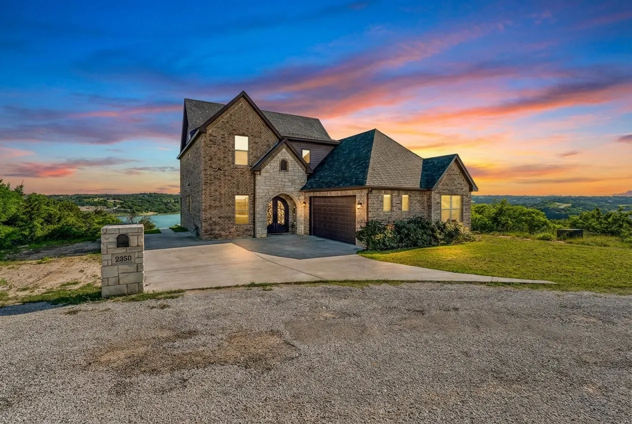 Single Family Residence For Sale in Erath County , 2350 Lakeside Drive, Bluff Dale, Texas 76433, 3 Bedroom, 3 Bathroom, 2 Garage spaces, 2,742 Sqft, built in 2020, mls#21336619, Real Estate Agent in Bluff Dale, Homes For Sale in Erath county, Homes For Sale in Bluff Dale, Realtor in Bluff Dale Texas, Real Estate Brokerage Independent Realty Texas, Luminita Cordes Realtor