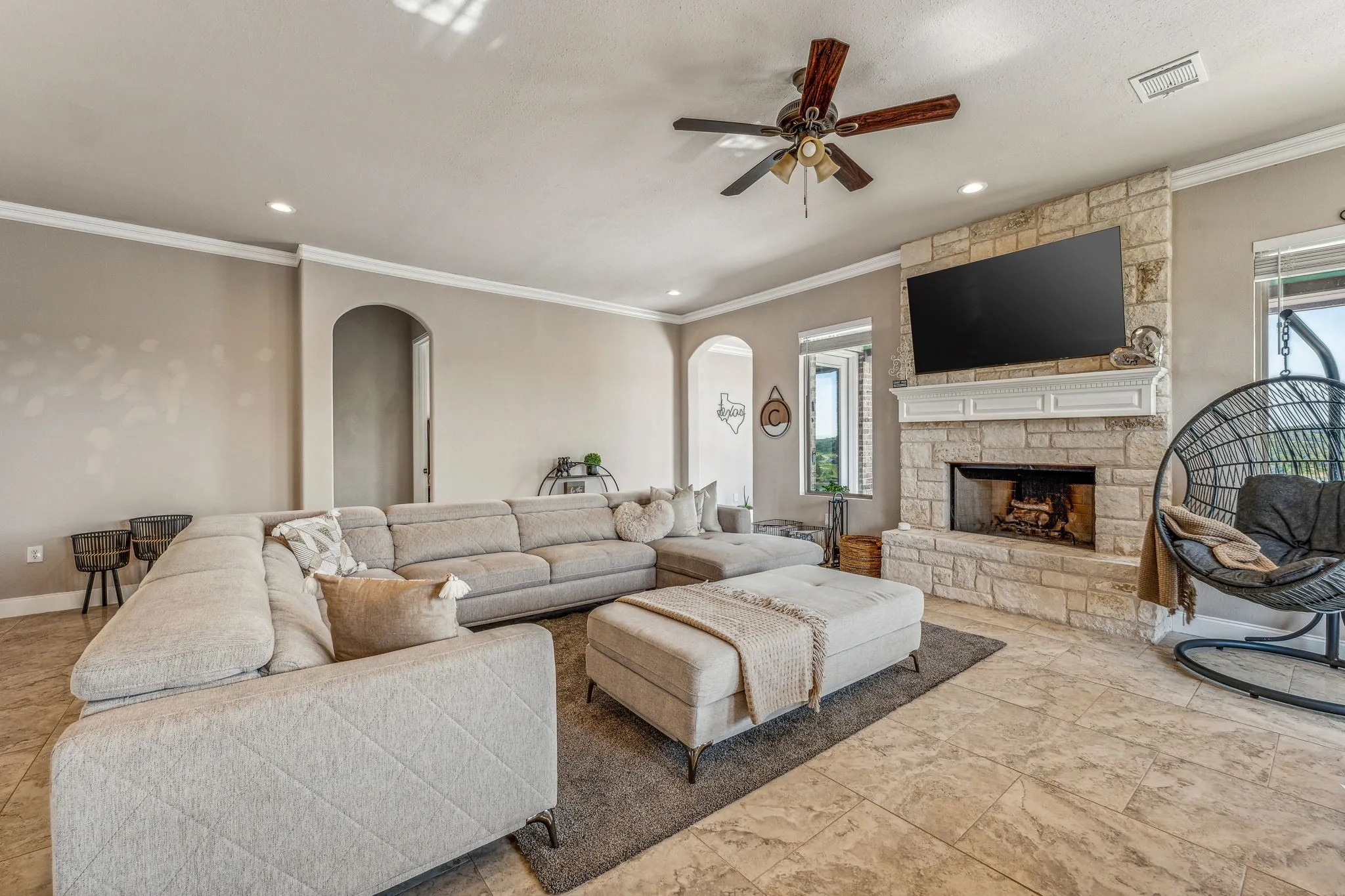 Single Family Residence For Sale in Erath County , 2350 Lakeside Drive, Bluff Dale, Texas 76433, 3 Bedroom, 3 Bathroom, 2 Garage spaces, 2,742 Sqft, built in 2020, mls#21336619, Real Estate Agent in Bluff Dale, Homes For Sale in Erath county, Homes For Sale in Bluff Dale, Realtor in Bluff Dale Texas, Real Estate Brokerage Independent Realty Texas, Luminita Cordes Realtor