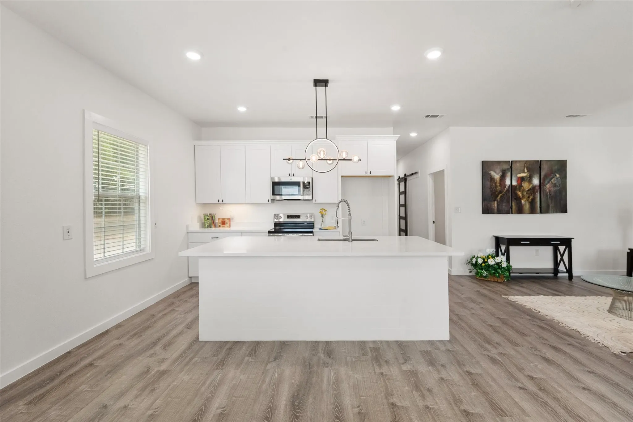 Single Family Residence For Sale in Navarro County , 1027 W 2nd Avenue, Corsicana, Texas 75110, 4 Bedroom, 3 Bathroom, Garage spaces, 1,950 Sqft, built in 1915, mls#21336520, Real Estate Agent in Corsicana, Homes For Sale in Navarro county, Homes For Sale in Corsicana, Realtor in Corsicana Texas, Real Estate Brokerage Independent Realty Texas, Luminita Cordes Realtor