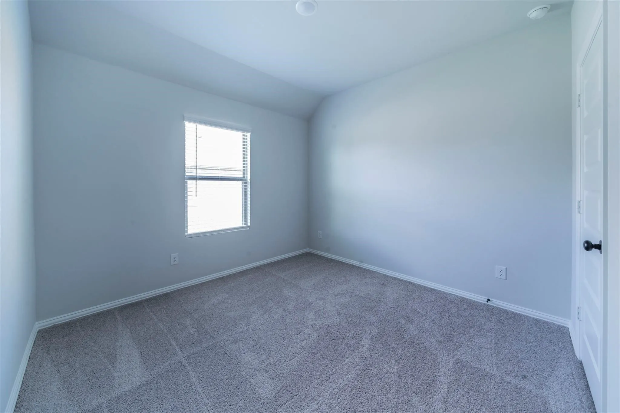 Single Family Residence For Rent in Grayson County , 516 Ridgewood Drive, Van Alstyne, Texas 75495, 4 Bedroom, 2 Bathroom, 2 Garage spaces, 2,000 Sqft, built in 2024, mls#21336188, Real Estate Agent in Van Alstyne, Homes For Rent in Grayson county, Homes For Rent in Van Alstyne, Realtor in Van Alstyne Texas, Real Estate Brokerage Independent Realty Texas, Luminita Cordes Realtor