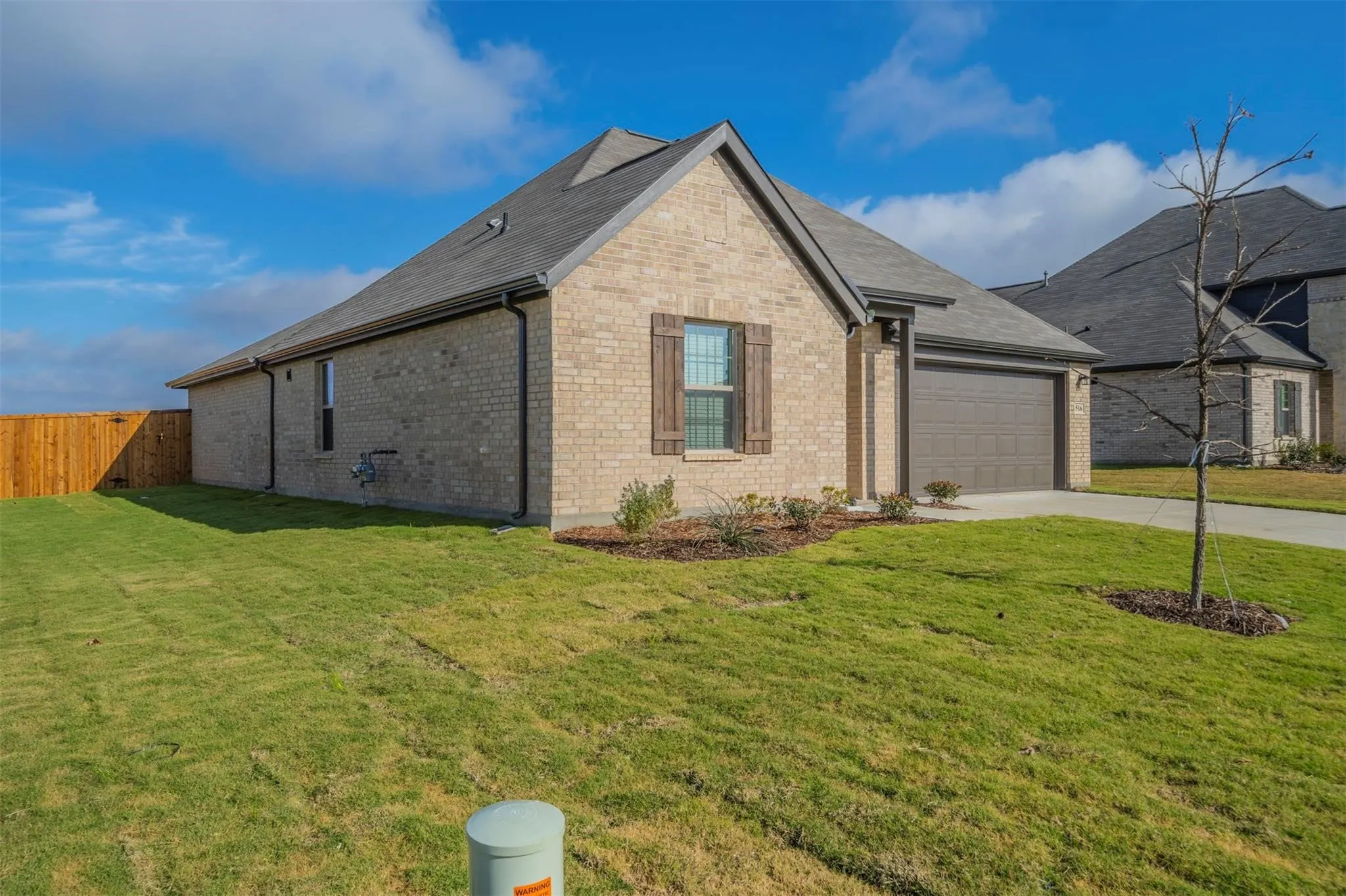 Single Family Residence For Rent in Grayson County , 516 Ridgewood Drive, Van Alstyne, Texas 75495, 4 Bedroom, 2 Bathroom, 2 Garage spaces, 2,000 Sqft, built in 2024, mls#21336188, Real Estate Agent in Van Alstyne, Homes For Rent in Grayson county, Homes For Rent in Van Alstyne, Realtor in Van Alstyne Texas, Real Estate Brokerage Independent Realty Texas, Luminita Cordes Realtor
