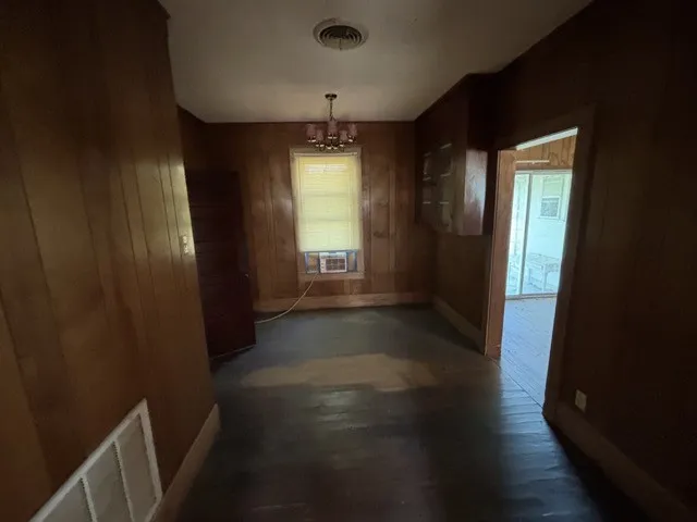 Single Family Residence For Sale in Montague County , 4064 Fm 1759, Nocona, Texas 76255, 2 Bedroom, 2 Bathroom, Garage spaces, 1,668 Sqft, built in 1959, mls#21336603, Real Estate Agent in Nocona, Homes For Sale in Montague county, Homes For Sale in Nocona, Realtor in Nocona Texas, Real Estate Brokerage Independent Realty Texas, Luminita Cordes Realtor