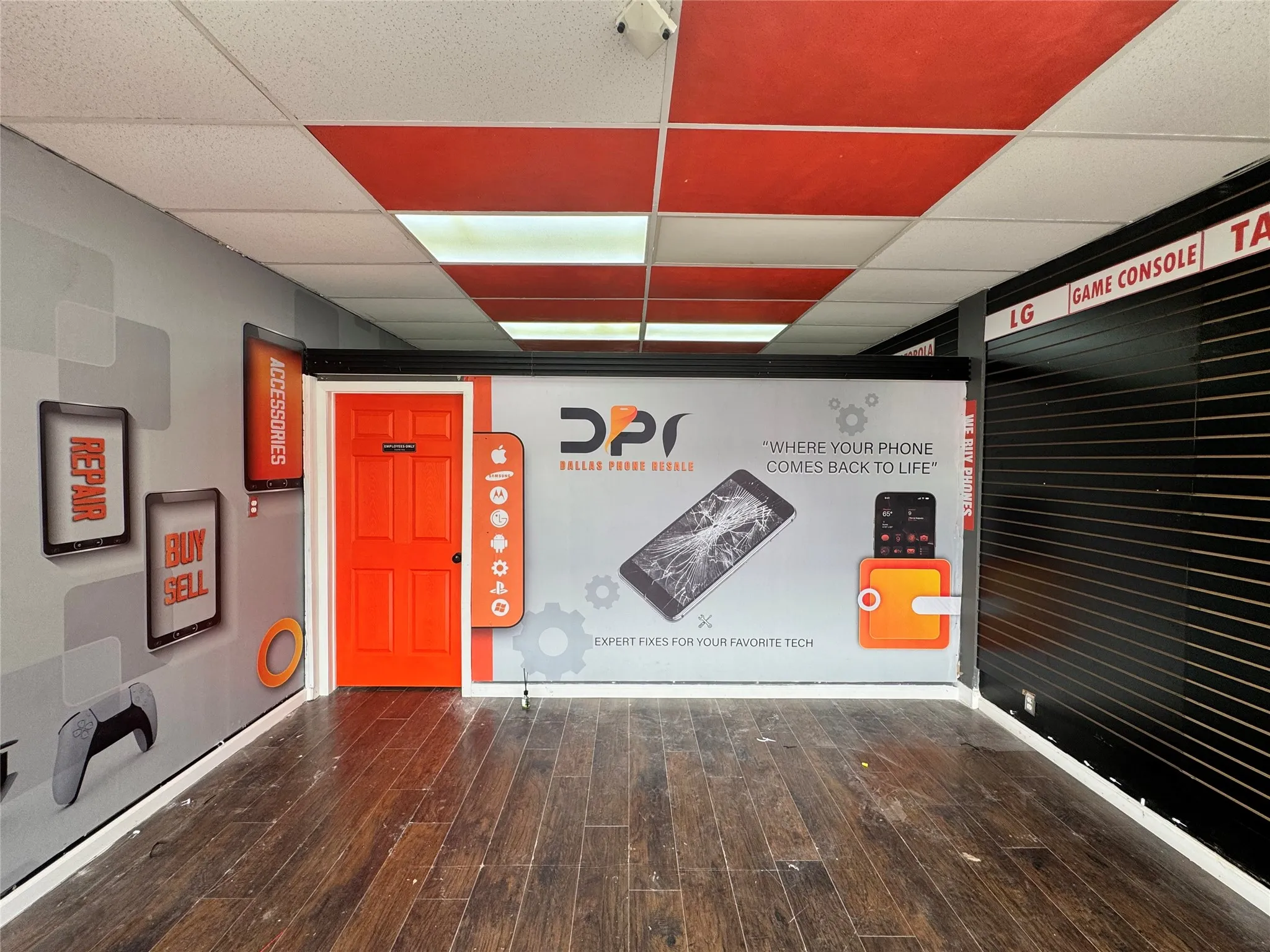 Retail For Rent in Dallas County , 2003 W Davis, Dallas, Texas 75208, 0, 0, Garage spaces, 0 Sqft, built in 1964, Price $1,700, mls#21336642, Real Estate Agent in Dallas, Homes For Rent in Dallas county, Homes For Rent in Dallas, Realtor in Dallas Texas, Real Estate Brokerage Independent Realty Texas, Luminita Cordes Realtor