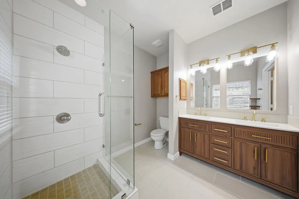 Single Family Residence For Rent in Collin County , 2140 Walnut Square Drive, Plano, Texas 75025, 4 Bedrooms, 4 Bathrooms, 2 Garage spaces, 2,297 Sqft, built in 2005, Price $2,950, mls#21333573, Real Estate Agent in Plano, Homes For Rent in Collin county, Homes For Rent in Plano, Realtor in Plano Texas, Real Estate Brokerage Independent Realty Texas, Luminita Cordes Realtor