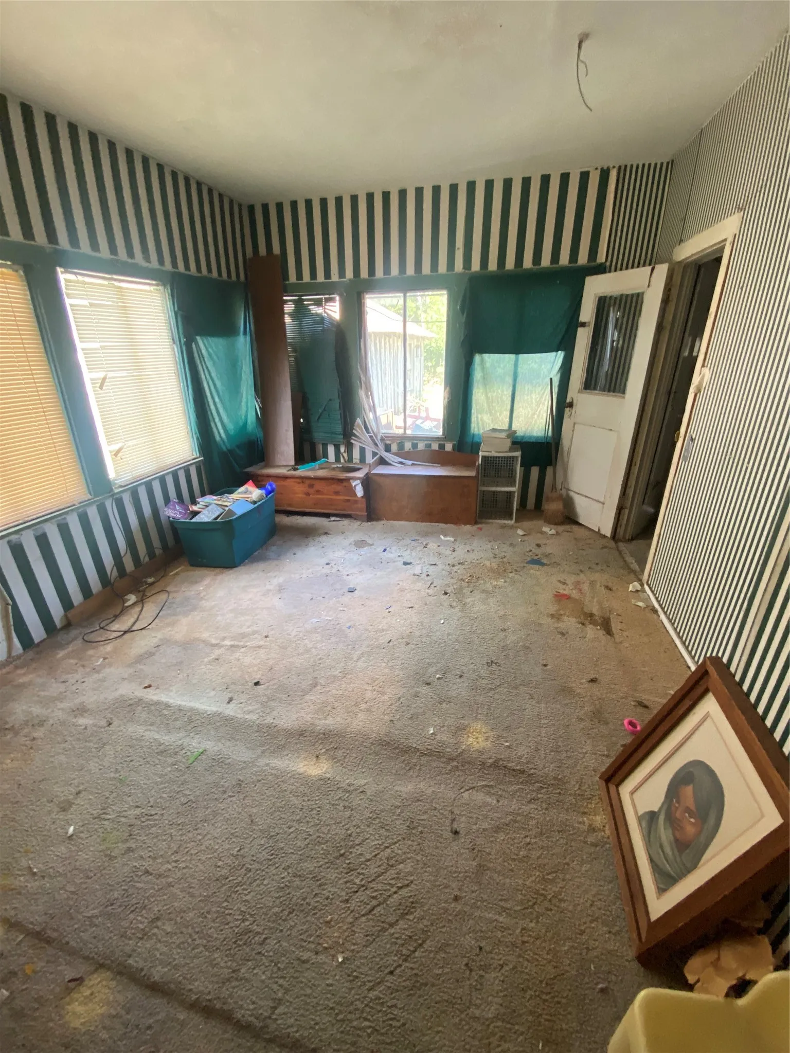 Single Family Residence For Sale in Coleman County , 402 S Nueces Street, Coleman, Texas 76834, 3 Bedroom, 2 Bathroom, Garage spaces, 1,664 Sqft, built in 1935, mls#21334251, Real Estate Agent in Coleman, Homes For Sale in Coleman county, Homes For Sale in Coleman, Realtor in Coleman Texas, Real Estate Brokerage Independent Realty Texas, Luminita Cordes Realtor