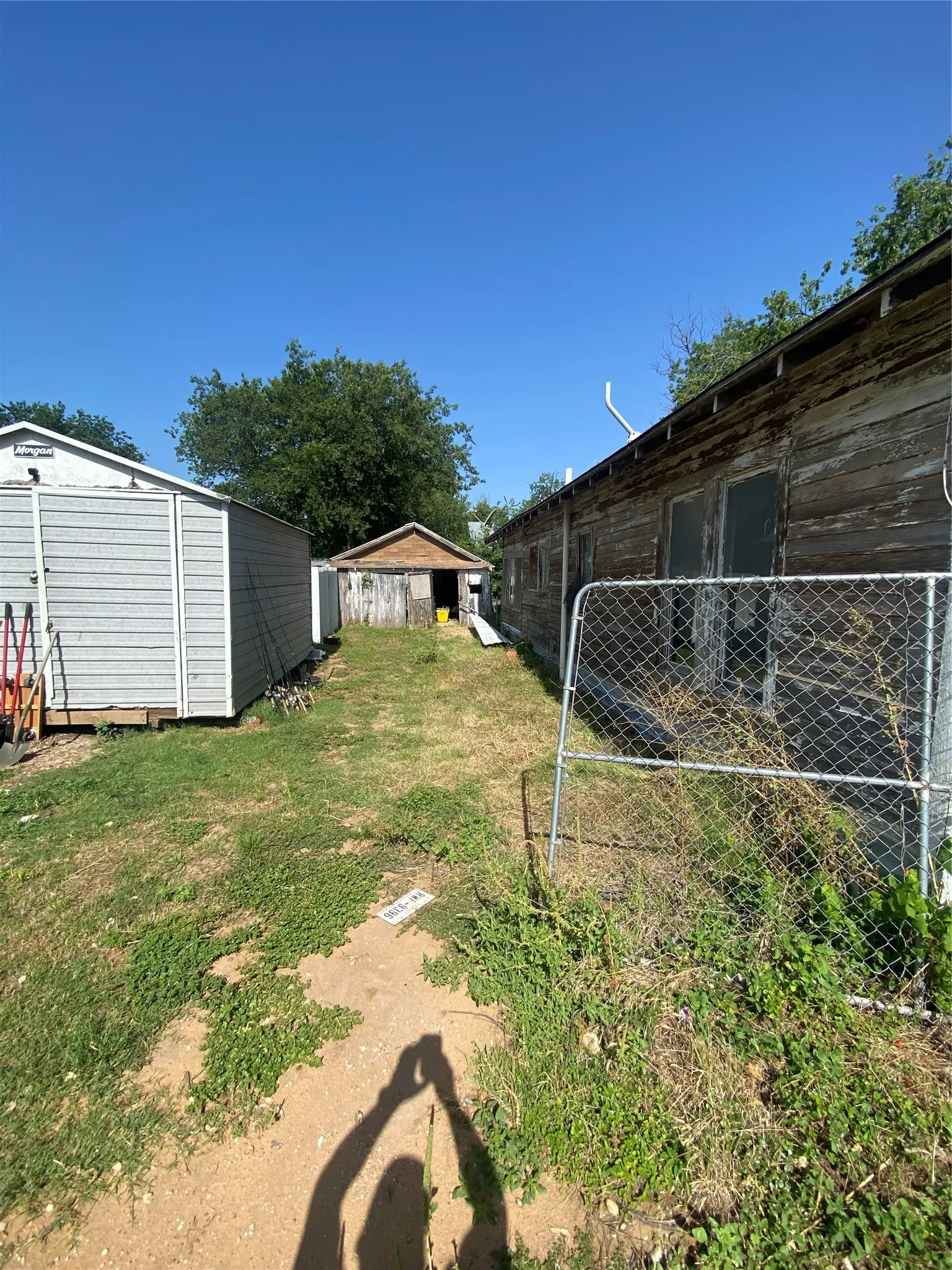 Single Family Residence For Sale in Coleman County , 402 S Nueces Street, Coleman, Texas 76834, 3 Bedroom, 2 Bathroom, Garage spaces, 1,664 Sqft, built in 1935, mls#21334251, Real Estate Agent in Coleman, Homes For Sale in Coleman county, Homes For Sale in Coleman, Realtor in Coleman Texas, Real Estate Brokerage Independent Realty Texas, Luminita Cordes Realtor