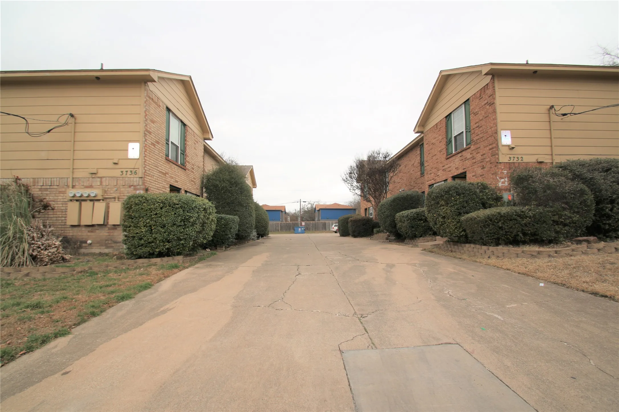 Townhouse For Rent in Tarrant County , 3732 Bonnie Drive C, Fort Worth, Texas 76116, 2 Bedroom, 2 Bathroom, Garage spaces, 1,095 Sqft, built in 1982, mls#21336309, Real Estate Agent in Fort Worth, Homes For Rent in Tarrant county, Homes For Rent in Fort Worth, Realtor in Fort Worth Texas, Real Estate Brokerage Independent Realty Texas, Luminita Cordes Realtor