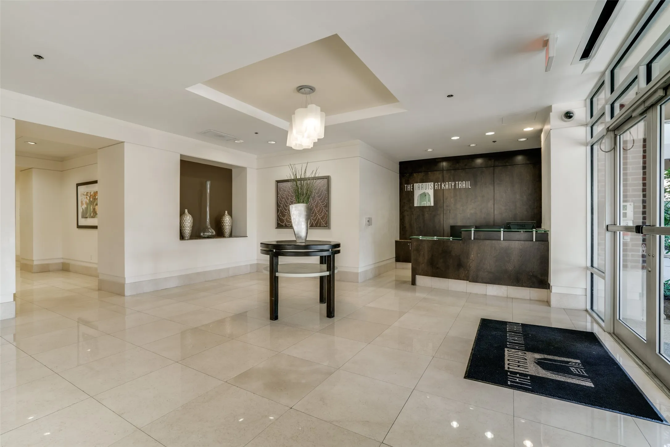 Condominium For Rent in Dallas County , 4611 Travis Street 801B, Dallas, Texas 75205, 2 Bedroom, 3 Bathroom, 2 Garage spaces, 1,552 Sqft, built in 2000, mls#21336293, Real Estate Agent in Dallas, Homes For Rent in Dallas county, Homes For Rent in Dallas, Realtor in Dallas Texas, Real Estate Brokerage Independent Realty Texas, Luminita Cordes Realtor