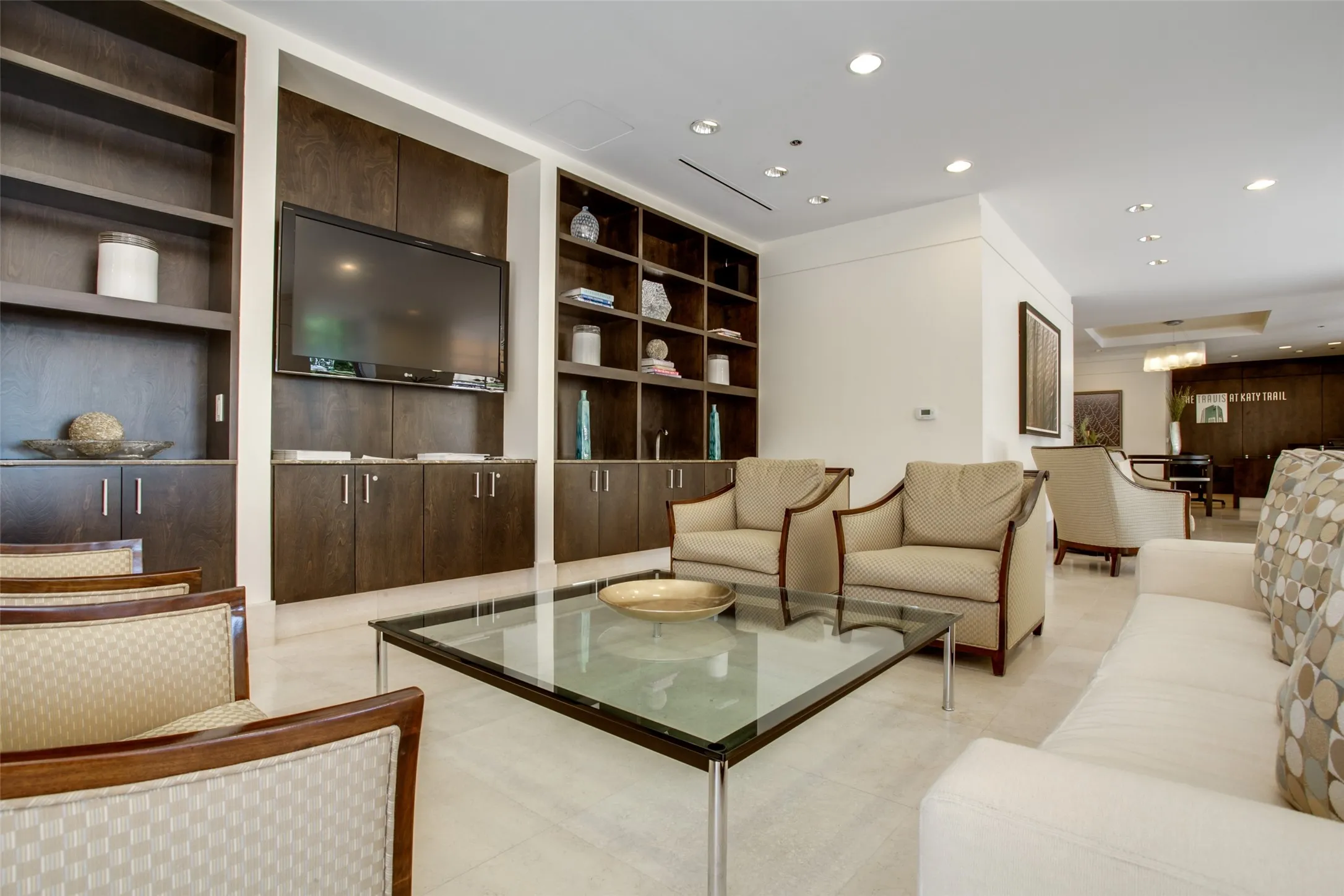 Condominium For Rent in Dallas County , 4611 Travis Street 801B, Dallas, Texas 75205, 2 Bedroom, 3 Bathroom, 2 Garage spaces, 1,552 Sqft, built in 2000, mls#21336293, Real Estate Agent in Dallas, Homes For Rent in Dallas county, Homes For Rent in Dallas, Realtor in Dallas Texas, Real Estate Brokerage Independent Realty Texas, Luminita Cordes Realtor