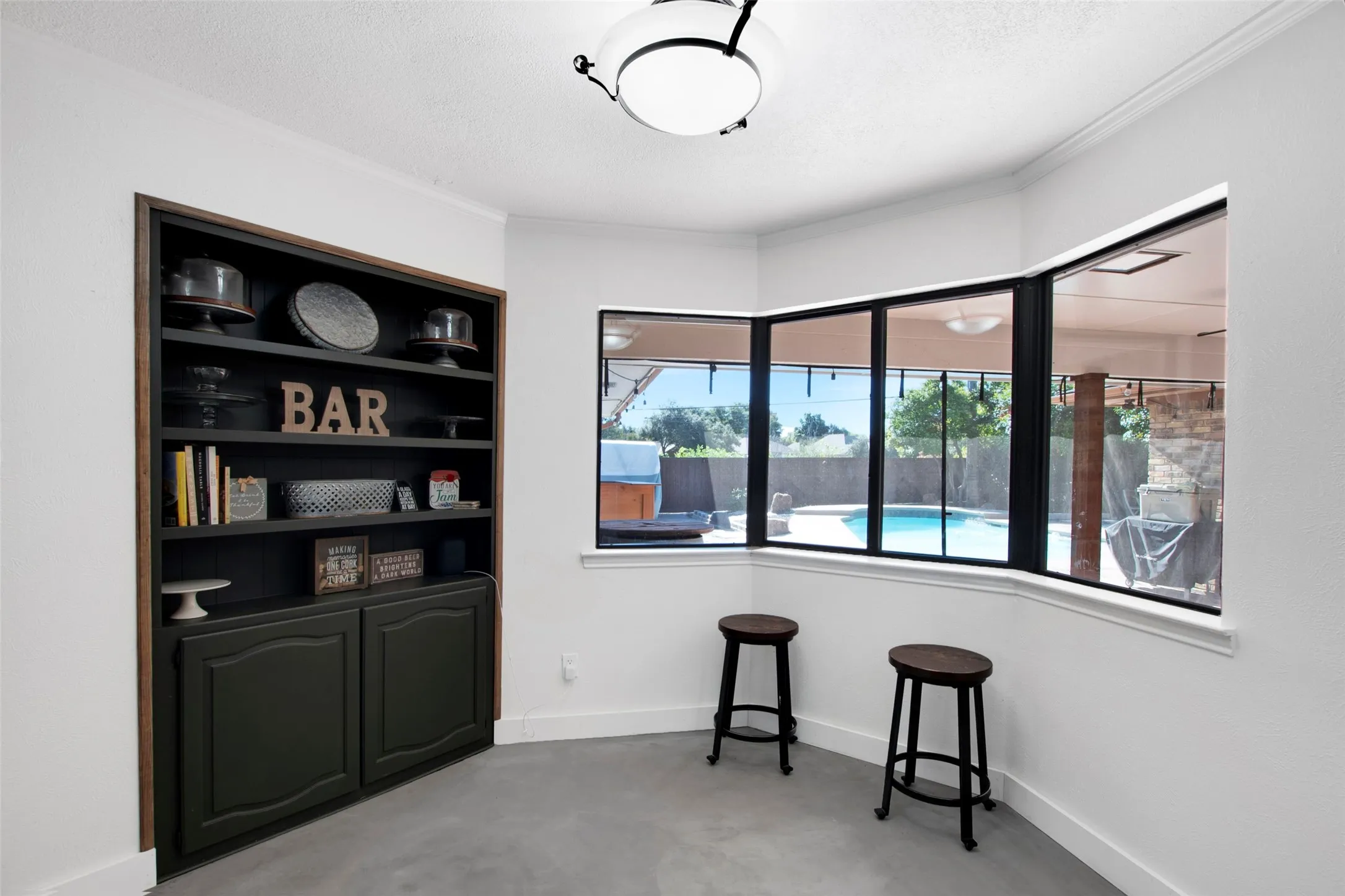 Single Family Residence For Rent in Tarrant County , 4209 Capilla Street, Fort Worth, Texas 76133, 3 Bedroom, 2 Bathroom, 2 Garage spaces, 2,606 Sqft, built in 1983, mls#21336513, Real Estate Agent in Fort Worth, Homes For Rent in Tarrant county, Homes For Rent in Fort Worth, Realtor in Fort Worth Texas, Real Estate Brokerage Independent Realty Texas, Luminita Cordes Realtor