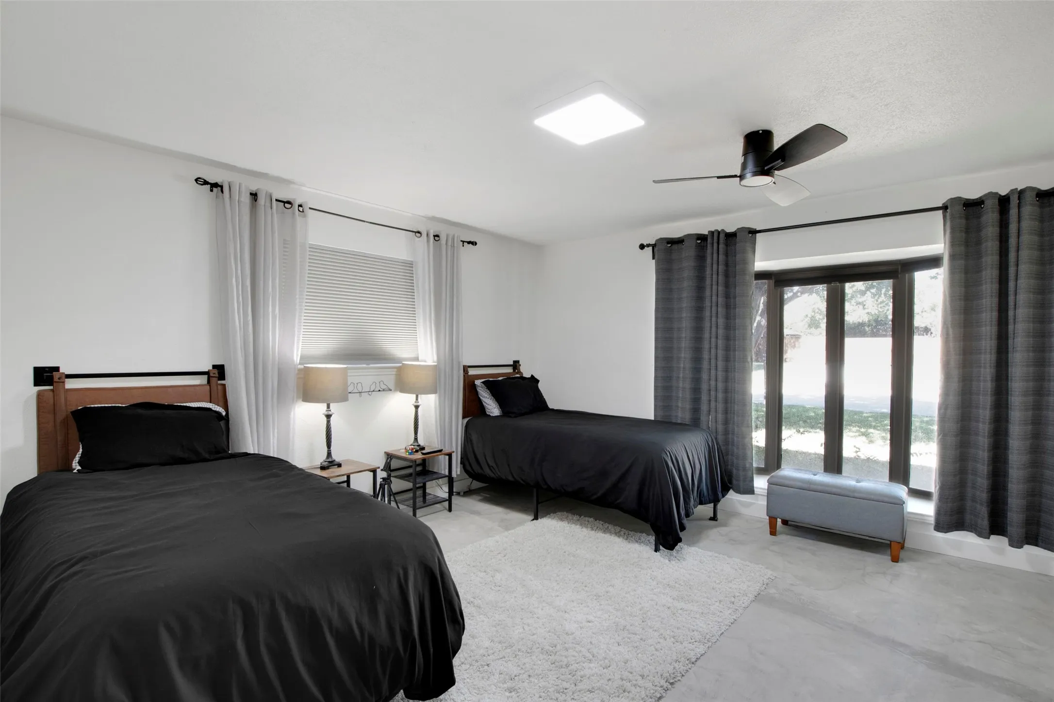 Bedroom with ceiling fan