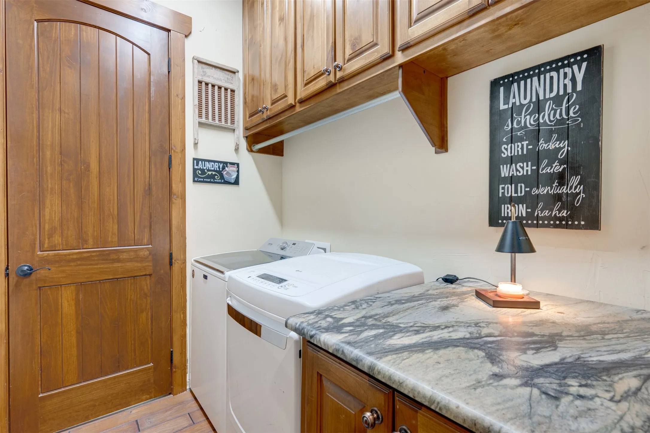 Single Family Residence For Sale in Upshur County , 6841 State Highway 154 E, Gilmer, Texas 75645, 3 Bedrooms, 3 Bathrooms, Garage spaces, 2,276 Sqft, built in 2016, Price $975,000, mls#21336611, Real Estate Agent in Gilmer, Homes For Sale in Upshur county, Homes For Sale in Gilmer, Realtor in Gilmer Texas, Real Estate Brokerage Independent Realty Texas, Luminita Cordes Realtor