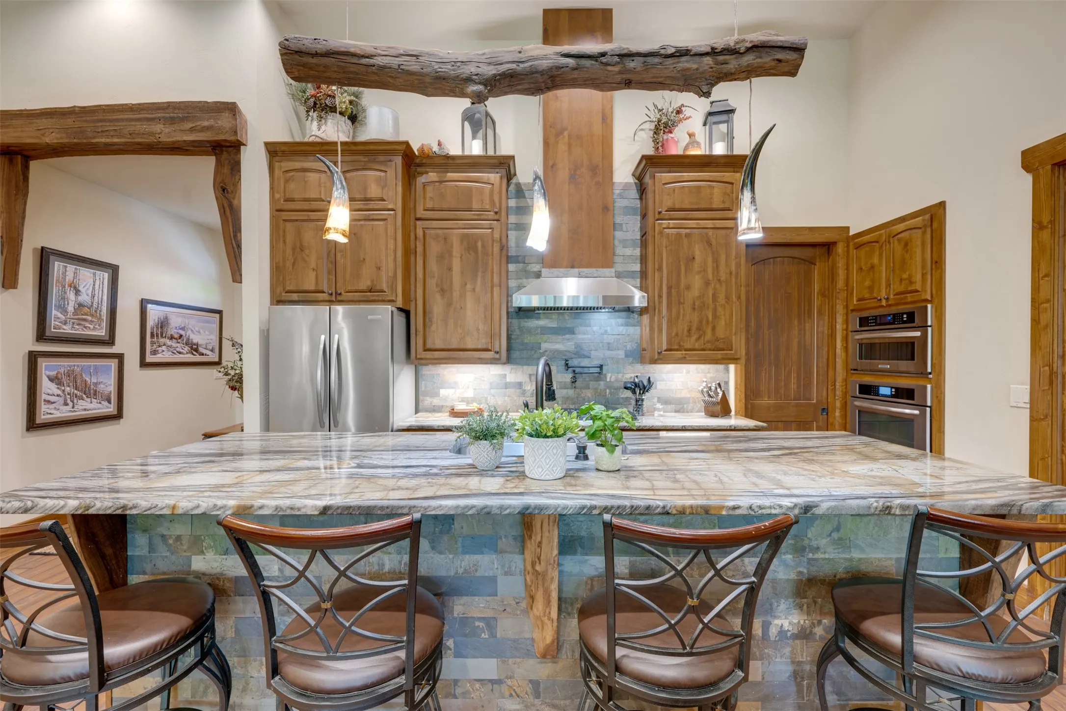 Single Family Residence For Sale in Upshur County , 6841 State Highway 154 E, Gilmer, Texas 75645, 3 Bedrooms, 3 Bathrooms, Garage spaces, 2,276 Sqft, built in 2016, Price $975,000, mls#21336611, Real Estate Agent in Gilmer, Homes For Sale in Upshur county, Homes For Sale in Gilmer, Realtor in Gilmer Texas, Real Estate Brokerage Independent Realty Texas, Luminita Cordes Realtor