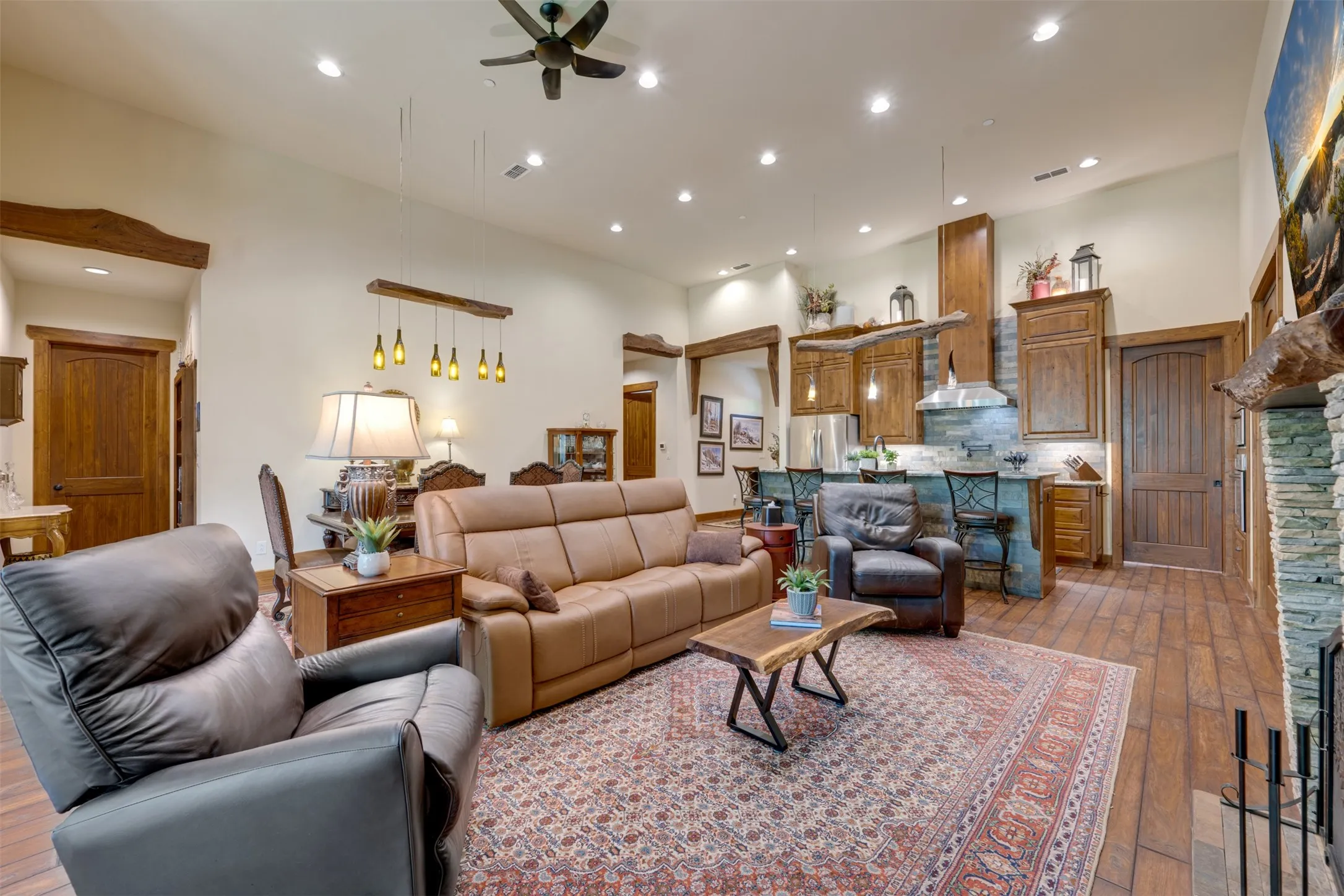 Single Family Residence For Sale in Upshur County , 6841 State Highway 154 E, Gilmer, Texas 75645, 3 Bedrooms, 3 Bathrooms, Garage spaces, 2,276 Sqft, built in 2016, Price $975,000, mls#21336611, Real Estate Agent in Gilmer, Homes For Sale in Upshur county, Homes For Sale in Gilmer, Realtor in Gilmer Texas, Real Estate Brokerage Independent Realty Texas, Luminita Cordes Realtor