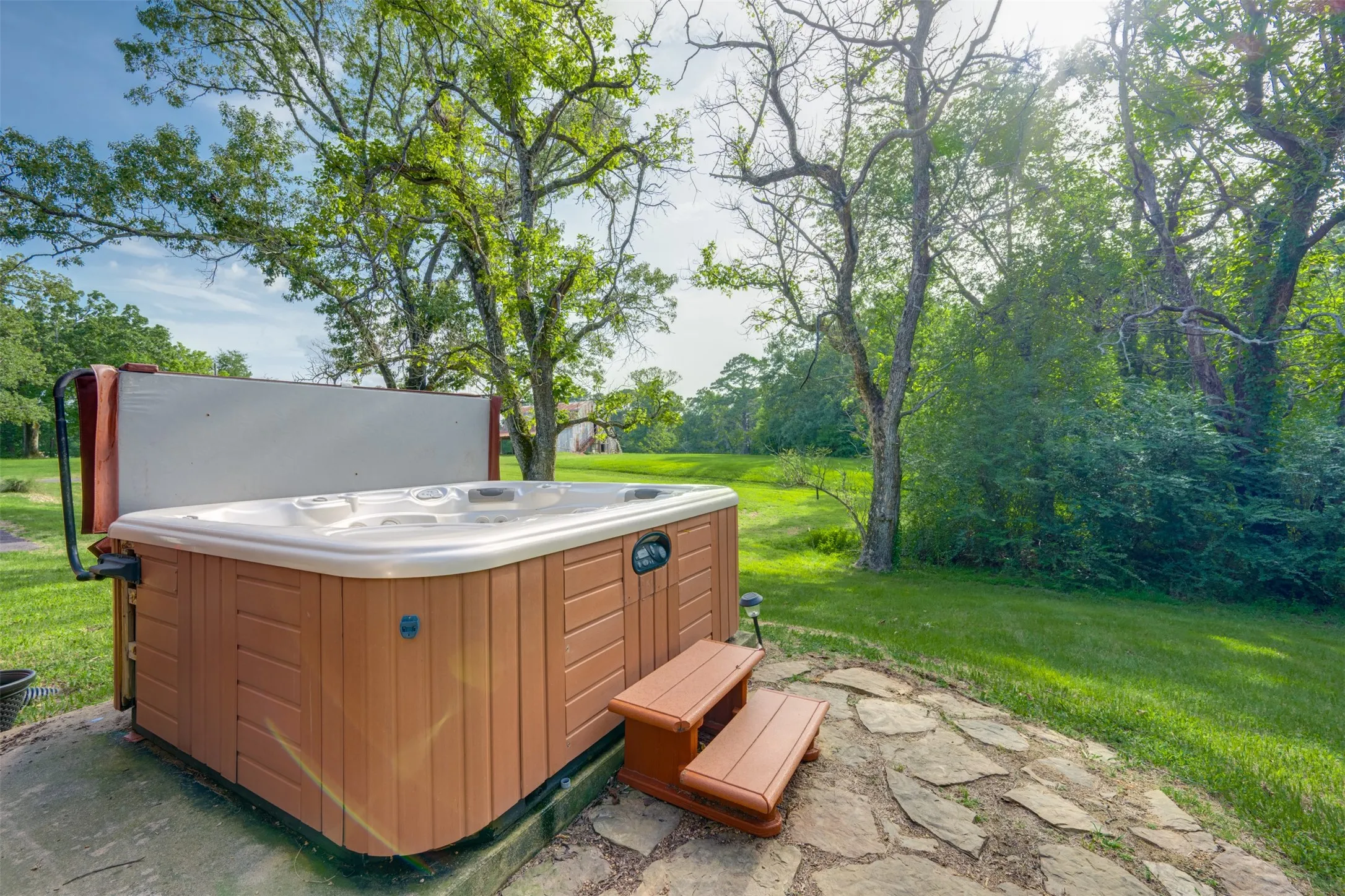 Single Family Residence For Sale in Upshur County , 6841 State Highway 154 E, Gilmer, Texas 75645, 3 Bedrooms, 3 Bathrooms, Garage spaces, 2,276 Sqft, built in 2016, Price $975,000, mls#21336611, Real Estate Agent in Gilmer, Homes For Sale in Upshur county, Homes For Sale in Gilmer, Realtor in Gilmer Texas, Real Estate Brokerage Independent Realty Texas, Luminita Cordes Realtor