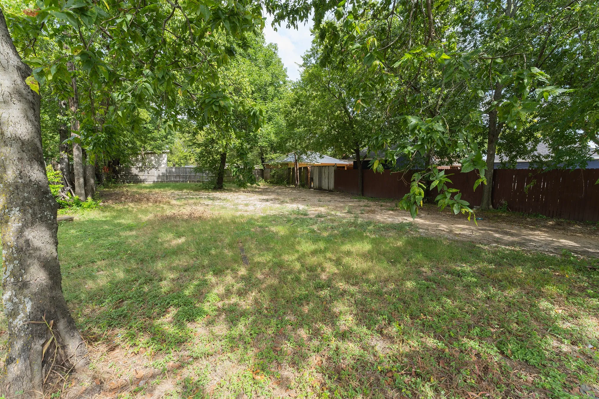 Unimproved Land For Sale in Dallas County , 502 Rayenell Avenue, Dallas, Texas 75217, 0, 0, Garage spaces, 0 Sqft, built in 0, mls#21334743, Real Estate Agent in Dallas, Homes For Sale in Dallas county, Homes For Sale in Dallas, Realtor in Dallas Texas, Real Estate Brokerage Independent Realty Texas, Luminita Cordes Realtor